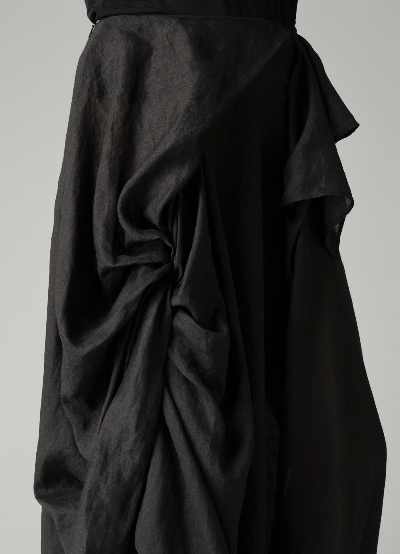 Ra LAWN DRAPED SKIRT