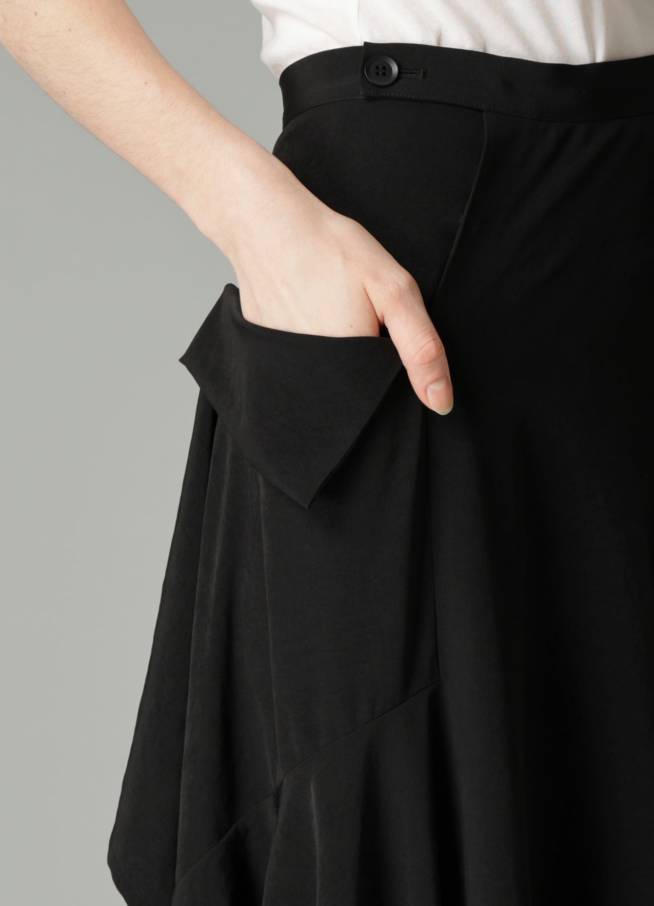 Ta/Pe CREPE DE CHINE FLARE WRAP SKIRT