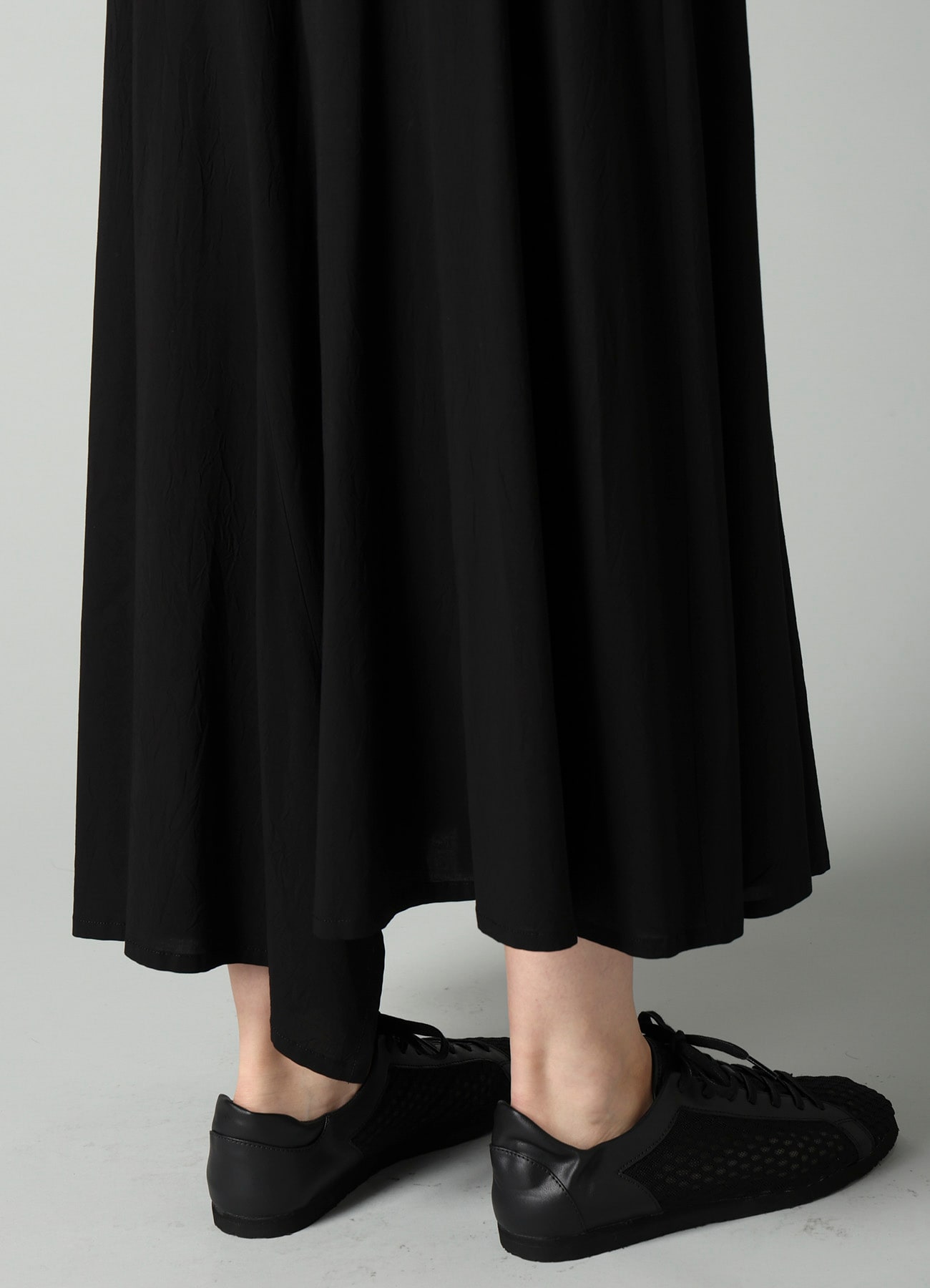 Ry LAWN L GATHERED FLARE PANTS