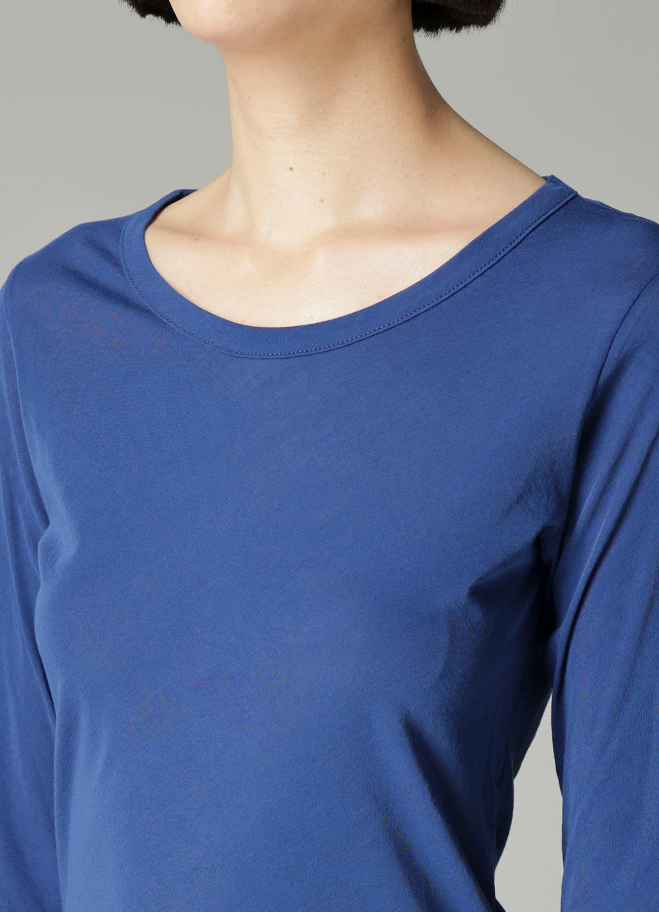 HIGH TWISTED SINGLE JERSEY LONG SLV ROUND NECK T