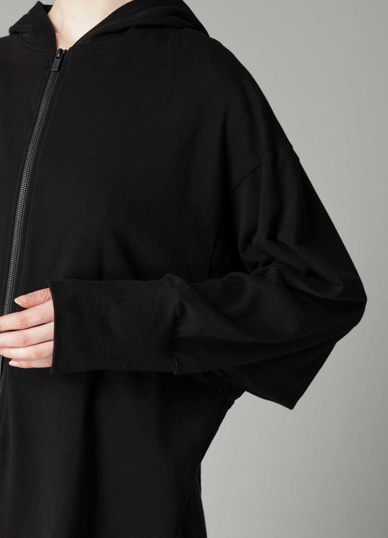 HIGH TWISTED FRENCH TERRY BRAIDED HOODIE