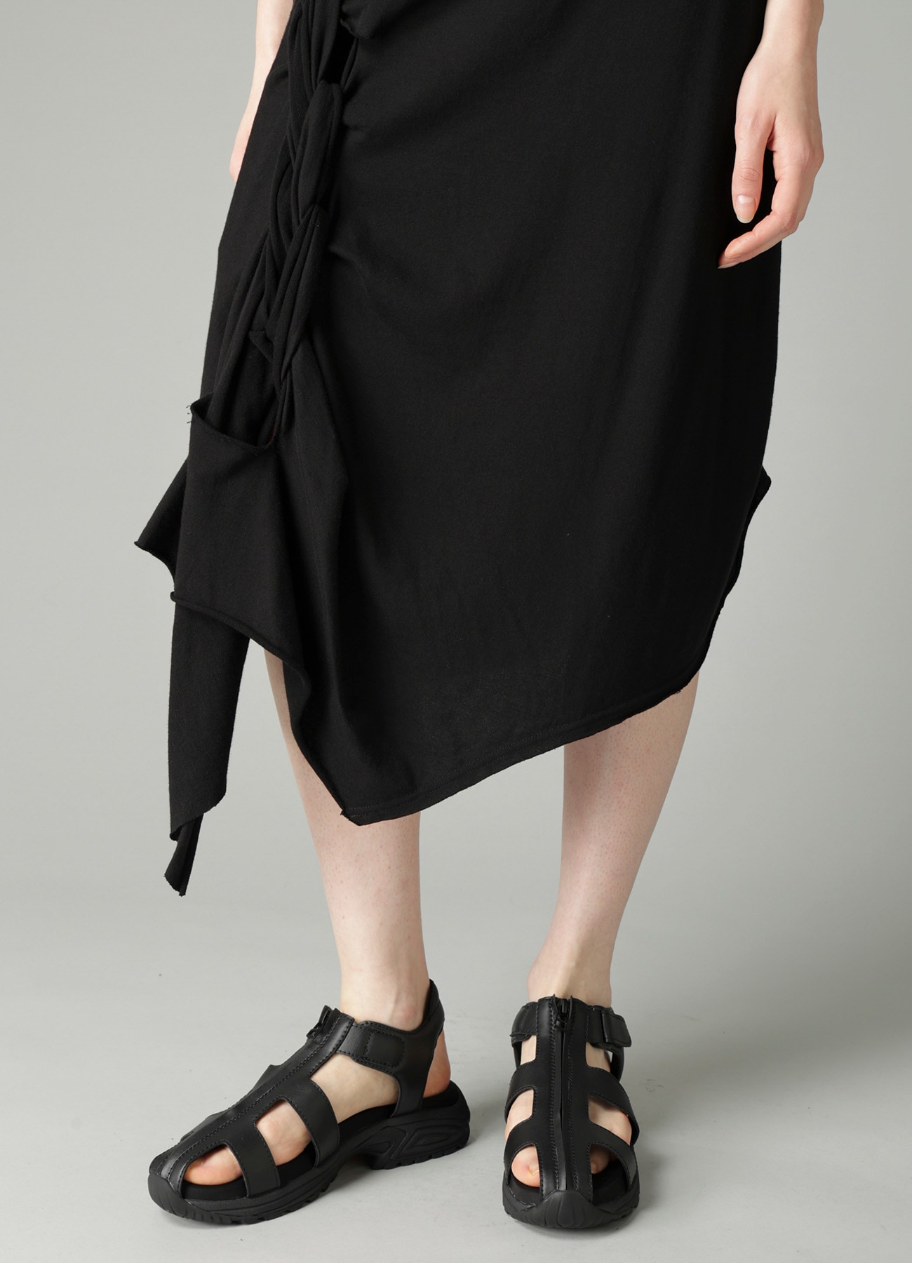 HIGH TWISTED FRENCH TERRY BRAIDED SKIRT