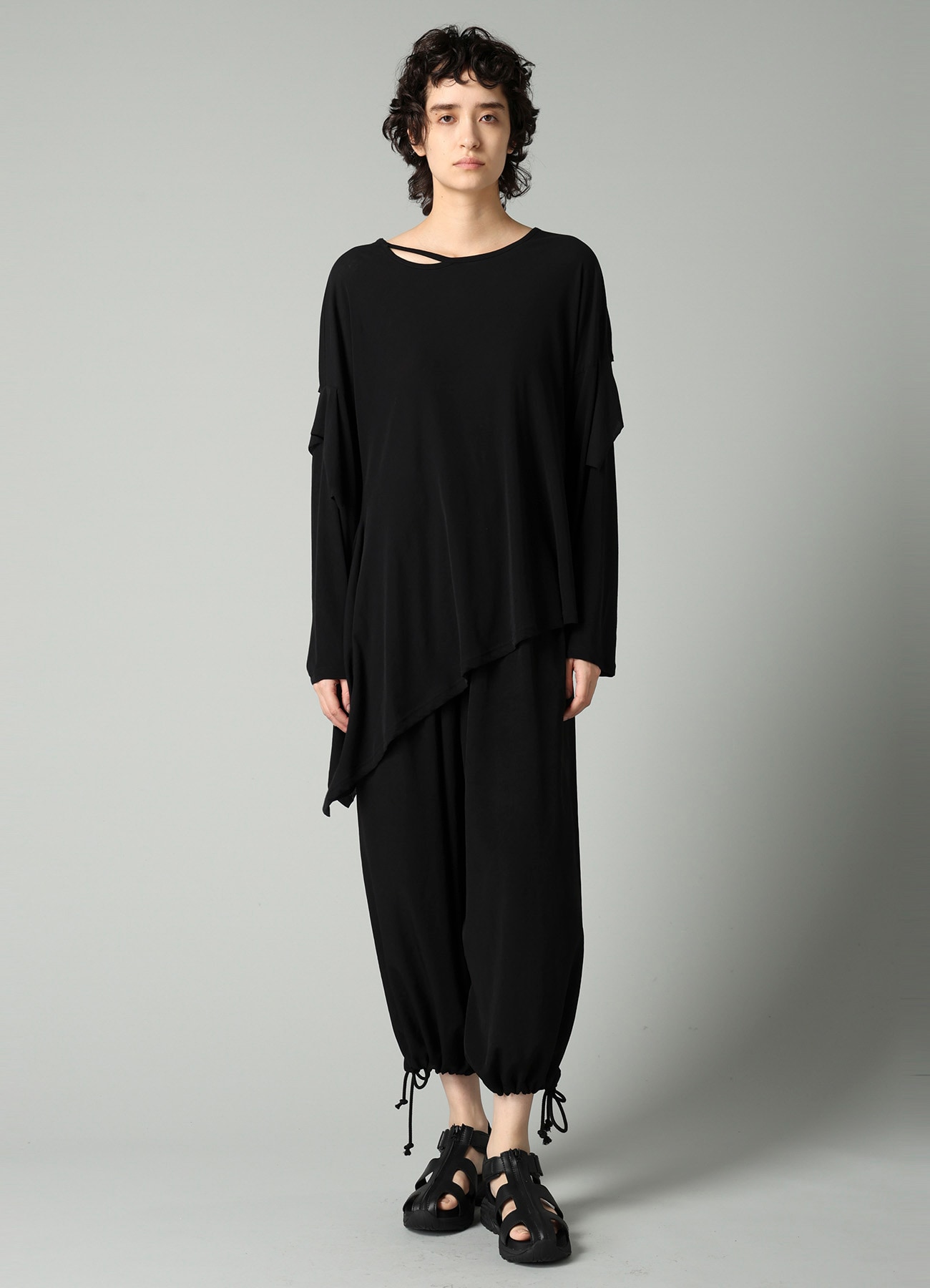 SOFT SINGLE JERSEY DRAPED SLEEVE T