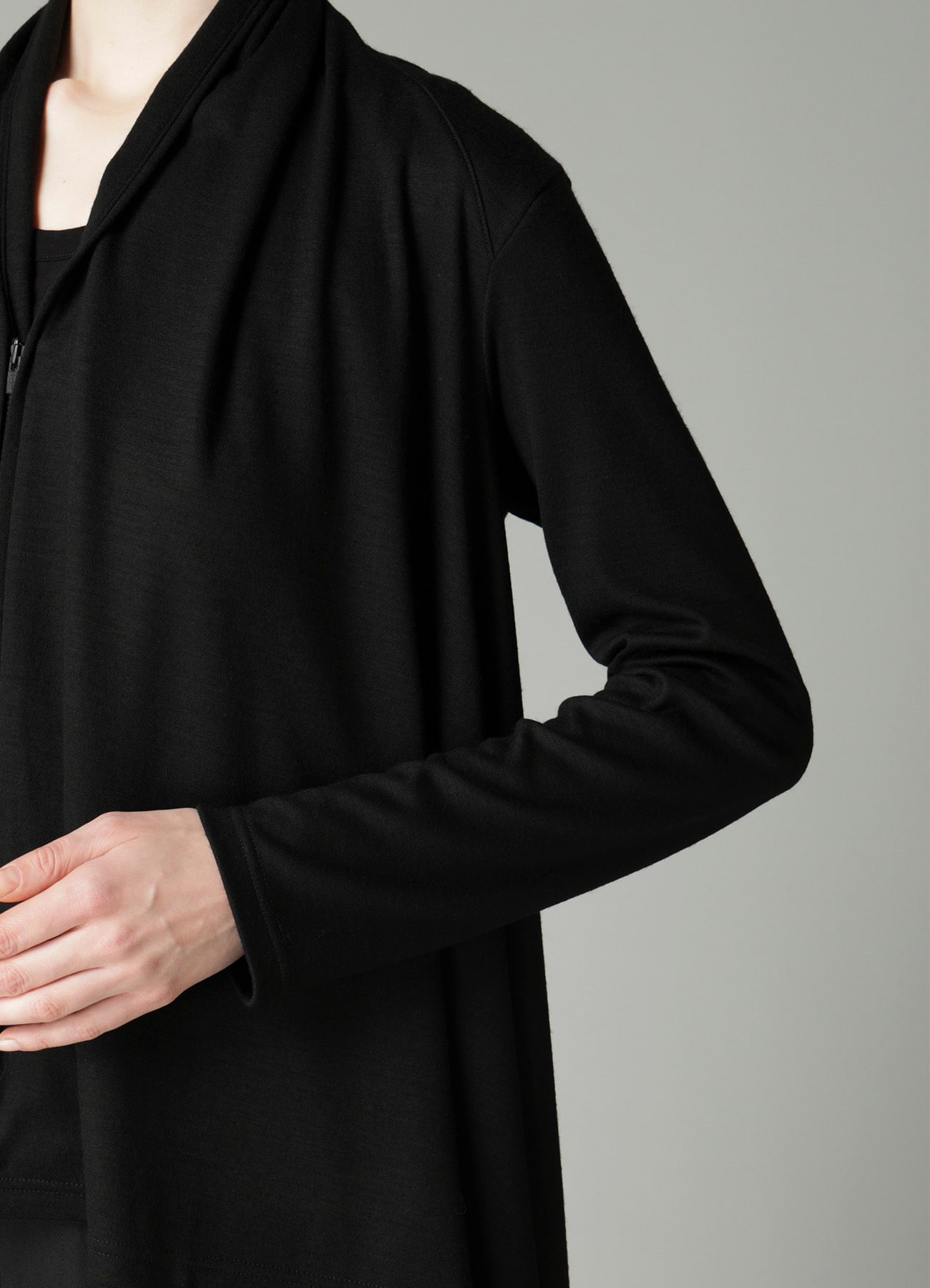 WOOL INTERLOCK GUSSET SHOULDER CARDIGAN