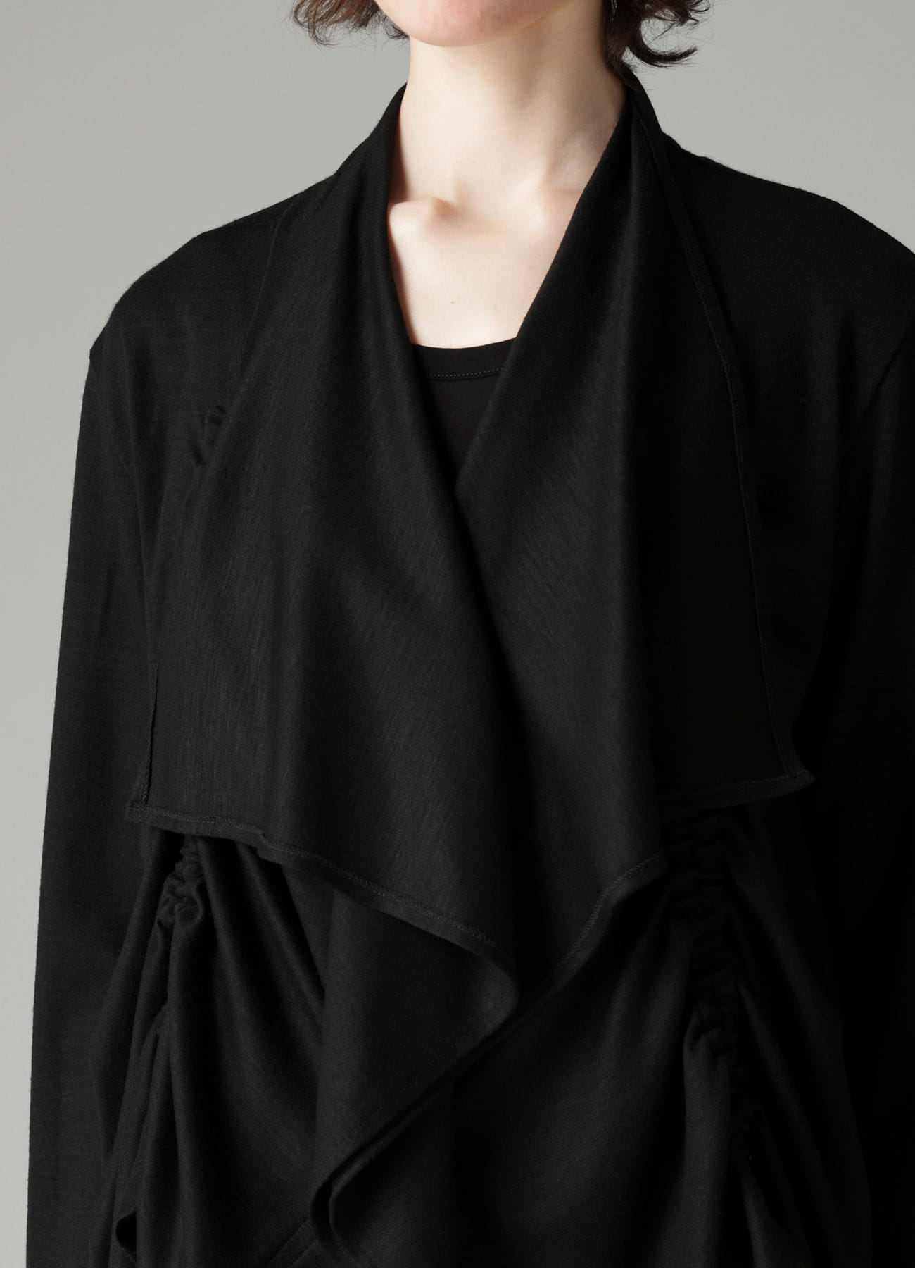 WOOL INTERLOCK DRAPED GATHER CARDIGAN