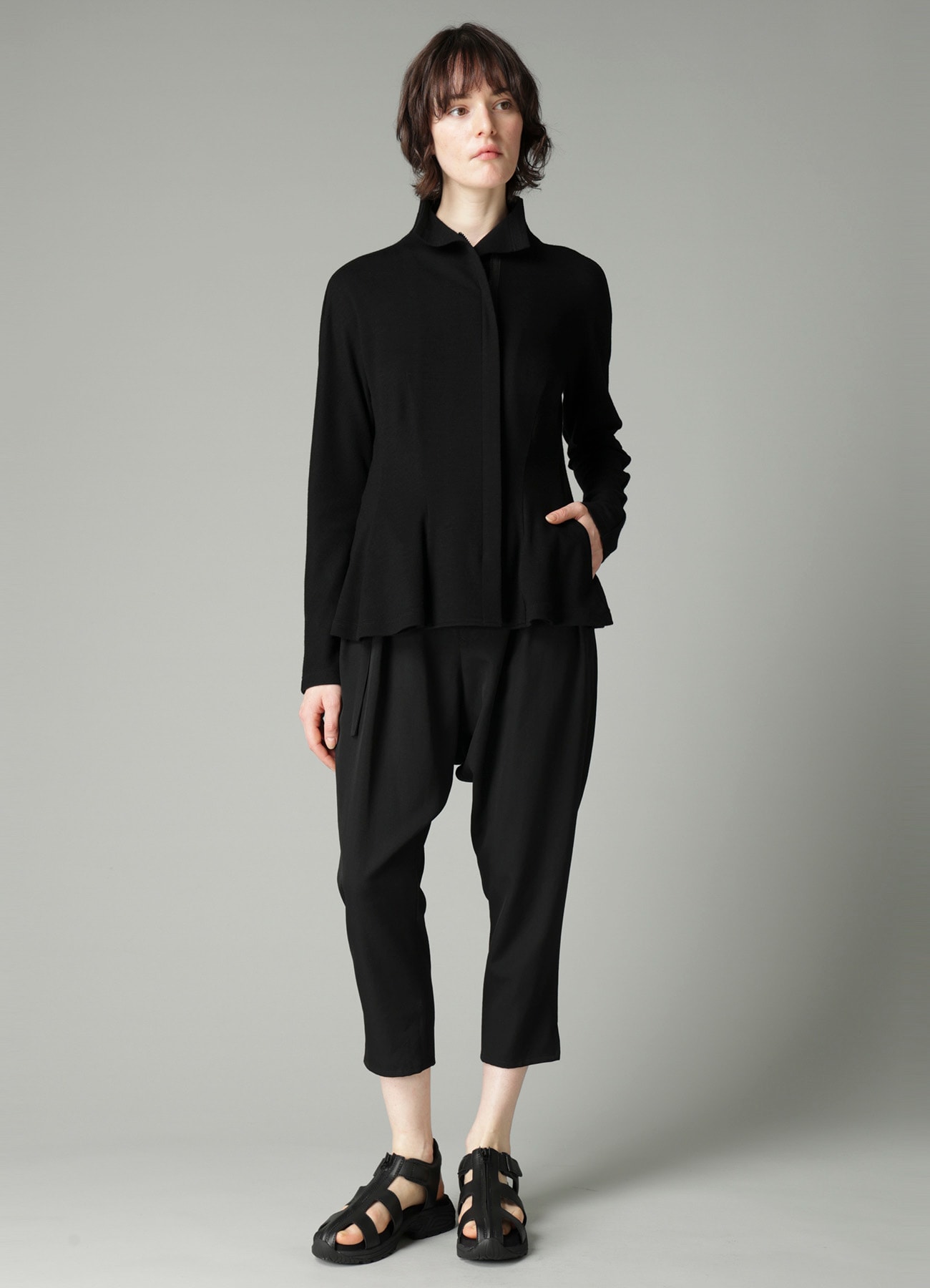 WOOL INTERLOCK WAIST DARTS ZIP CARDIGAN