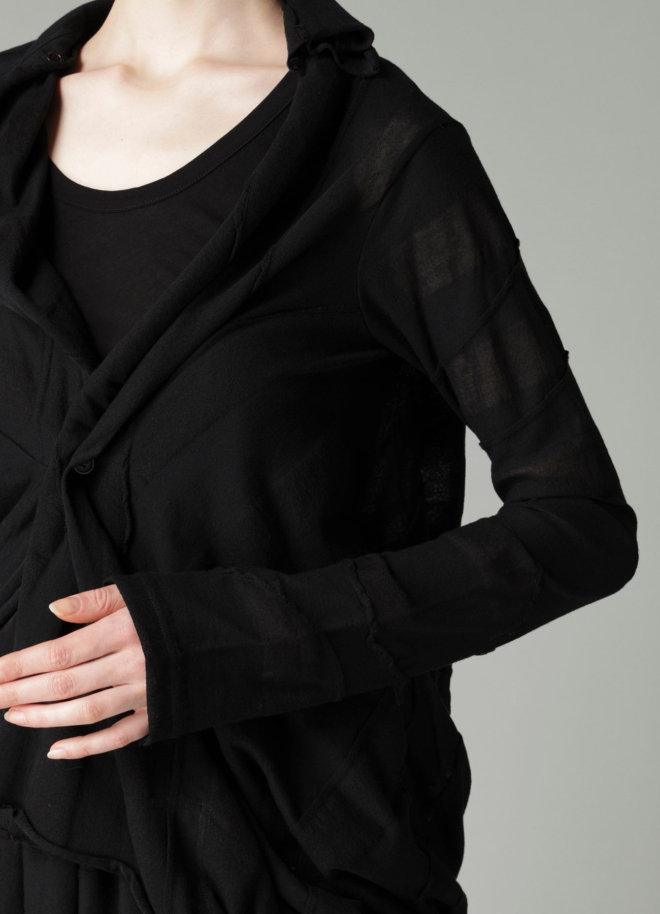 TUCK JACQUARD GATHER DETAIL CARDIGAN