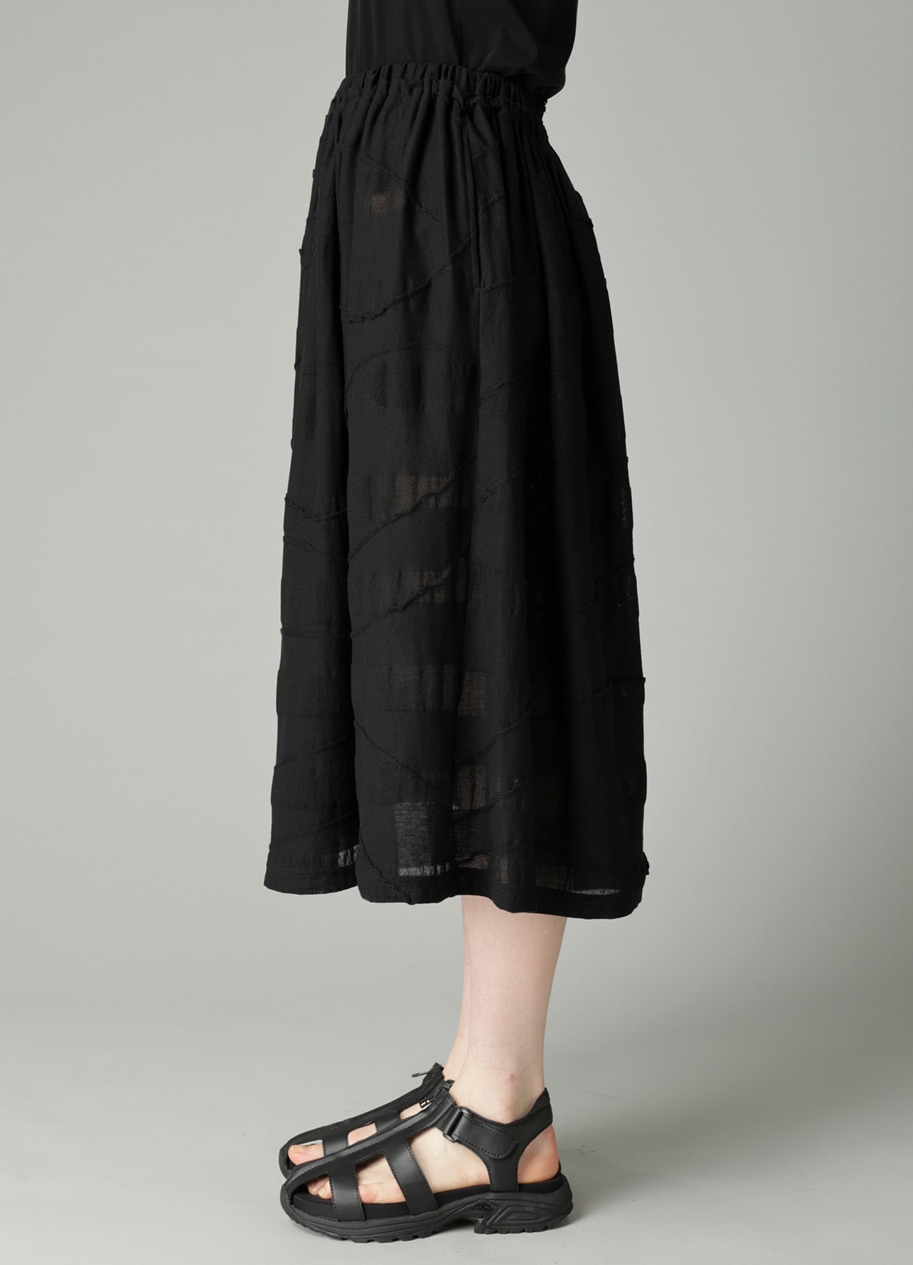 TUCK JACQUARD GATHER DETAIL SKIRT