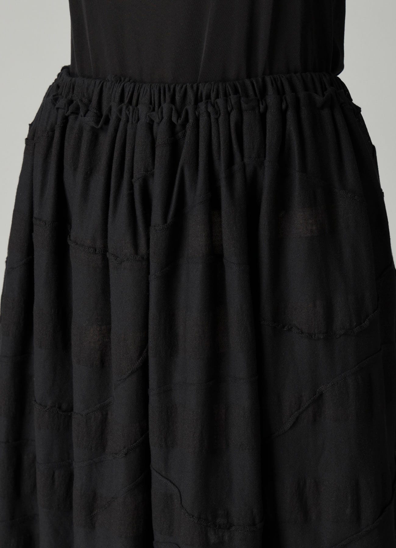 TUCK JACQUARD GATHER DETAIL SKIRT