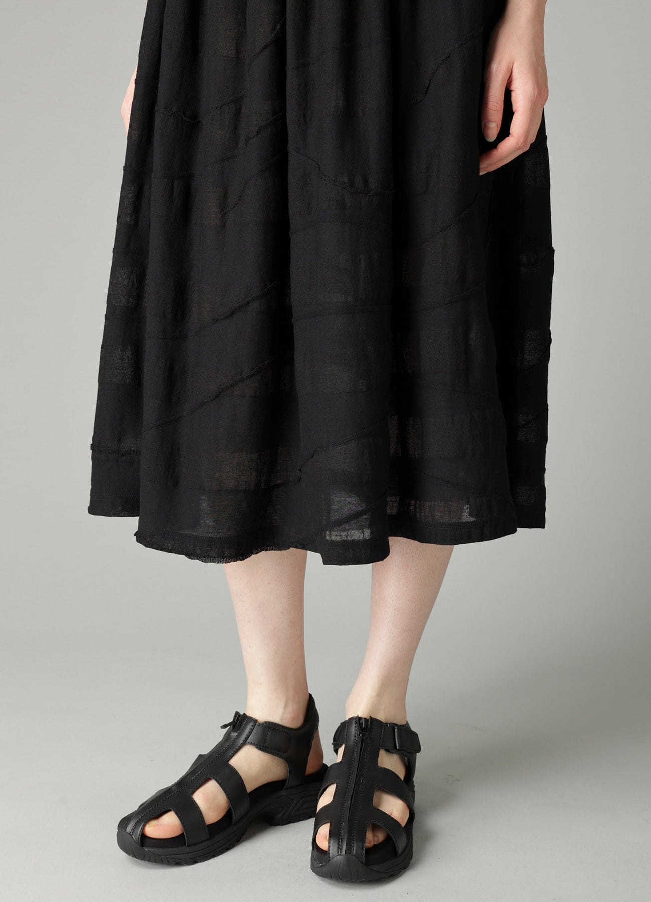 TUCK JACQUARD GATHER DETAIL SKIRT