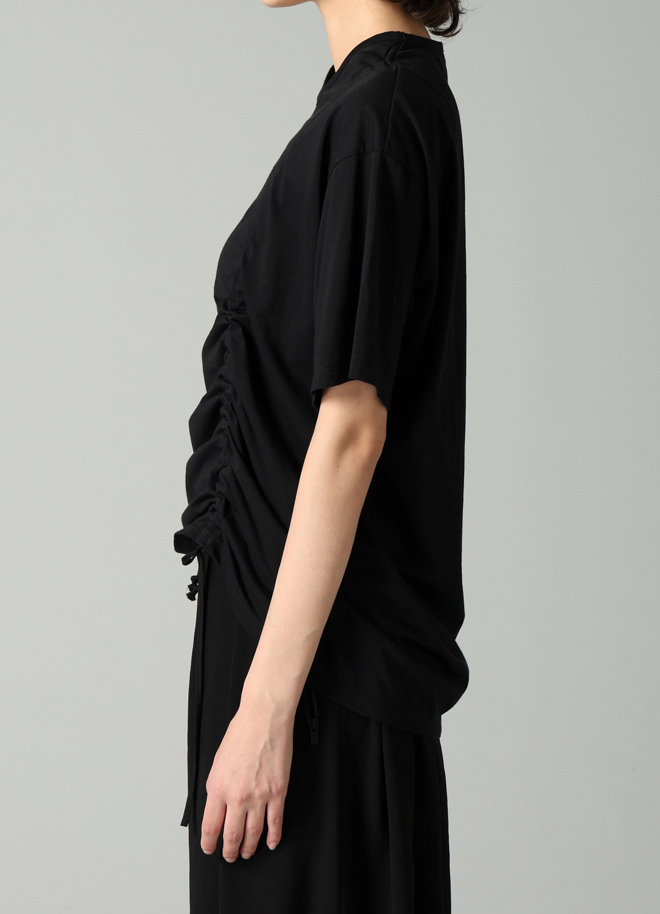 SINGLE JERSEY GATHER DETAIL SHORT SLV T