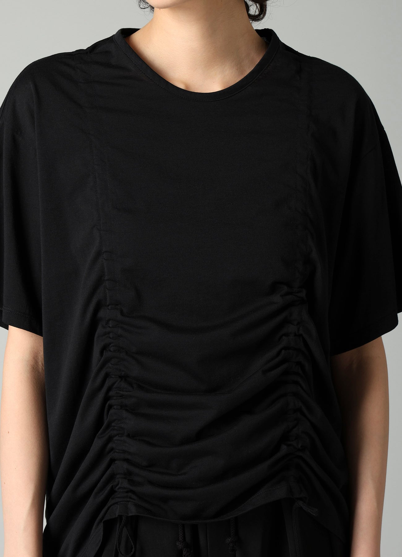 SINGLE JERSEY GATHER DETAIL SHORT SLV T