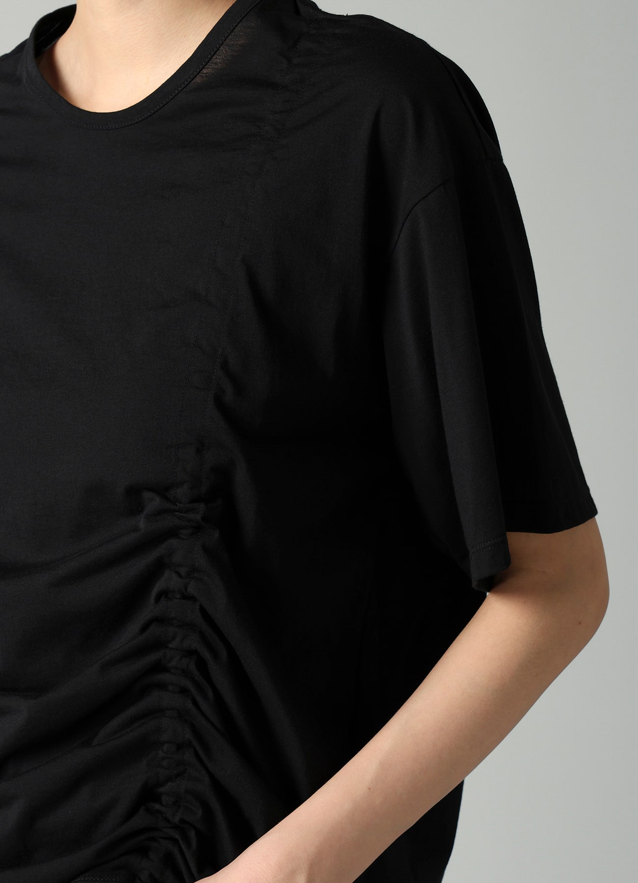 SINGLE JERSEY GATHER DETAIL SHORT SLV T