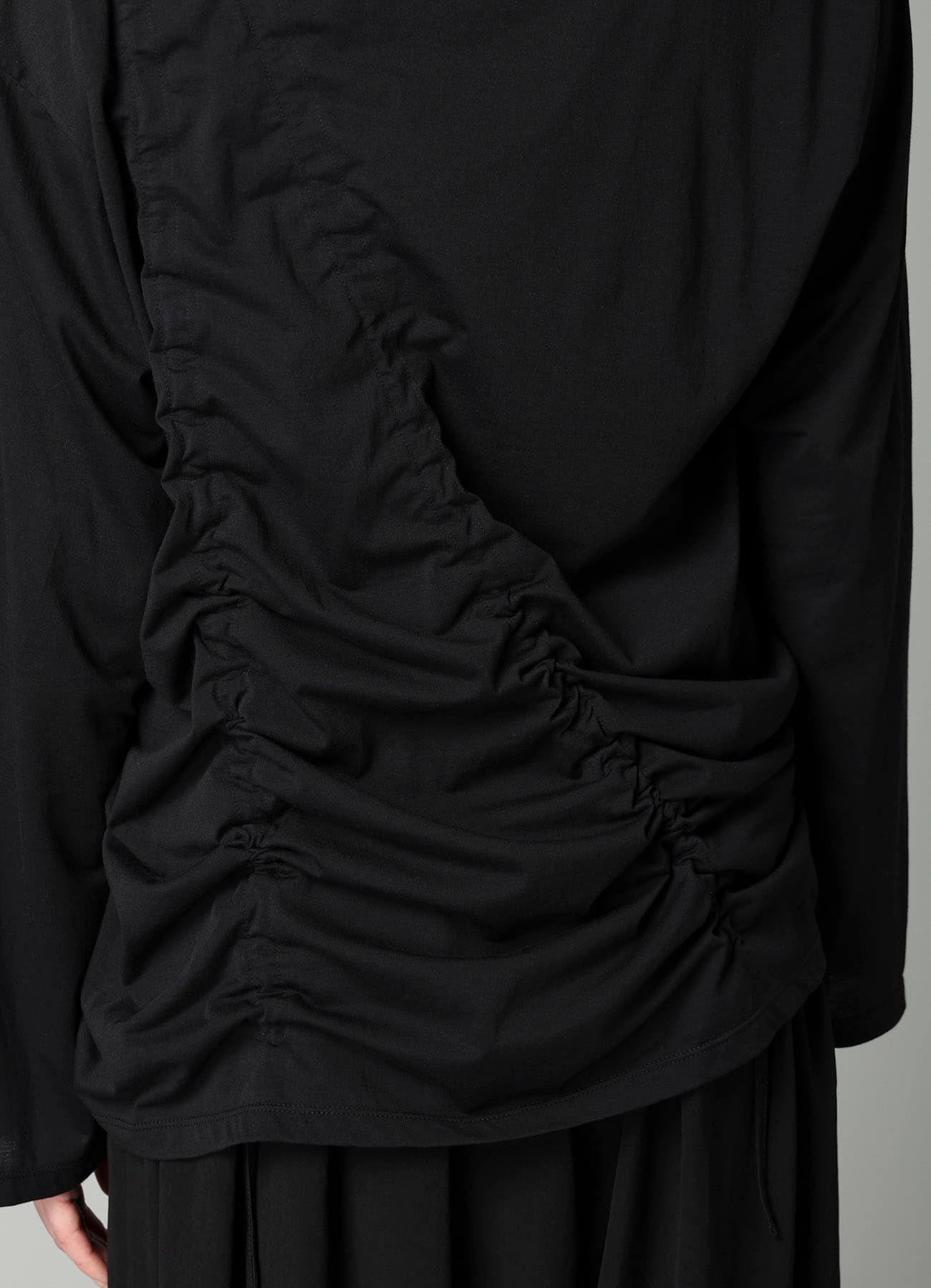 SINGLE JERSEY GATHER DETAIL LONG SLV T