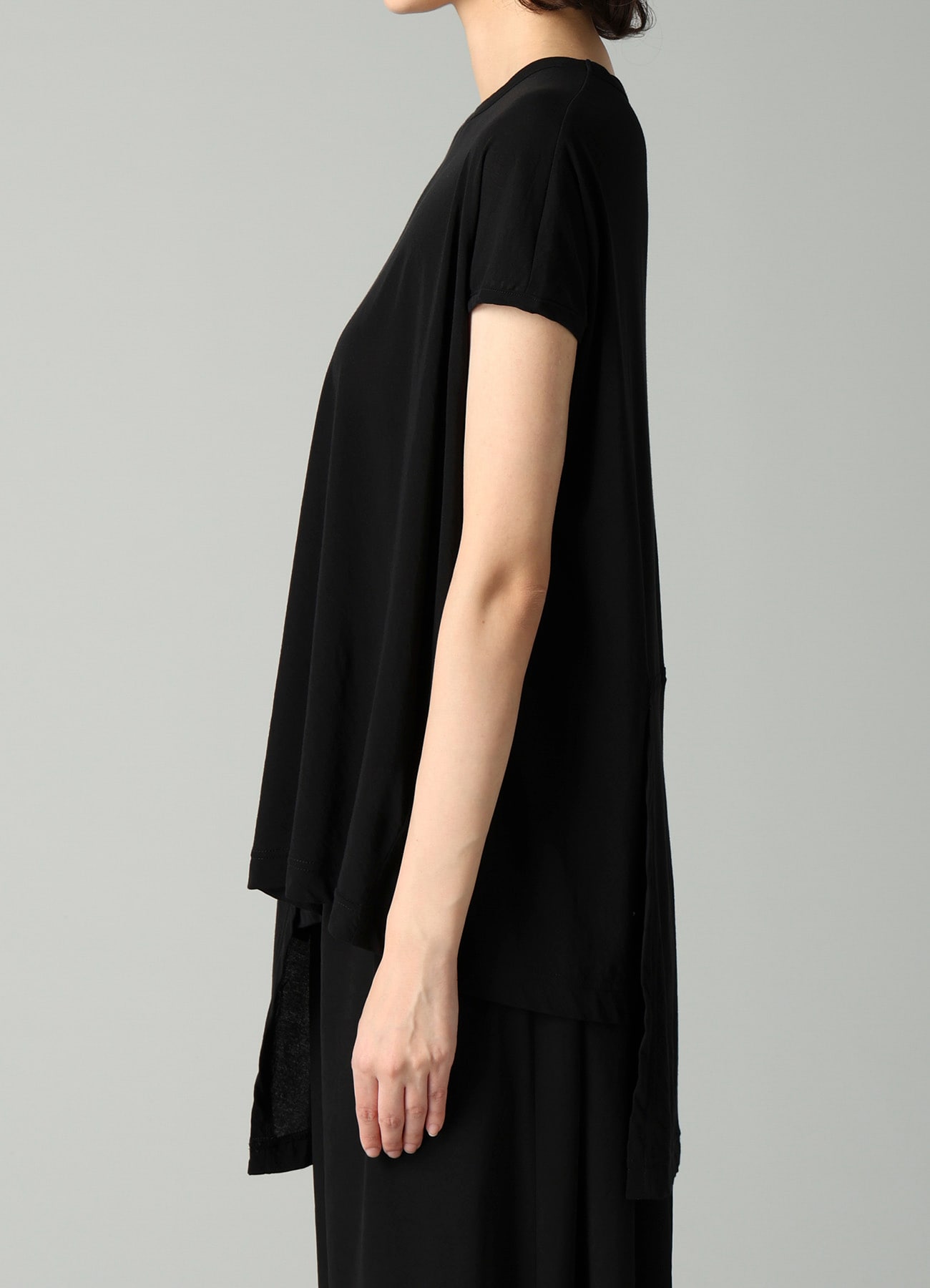 SOFT SINGLE JERSEY UNBALANCED SHORT SLV T