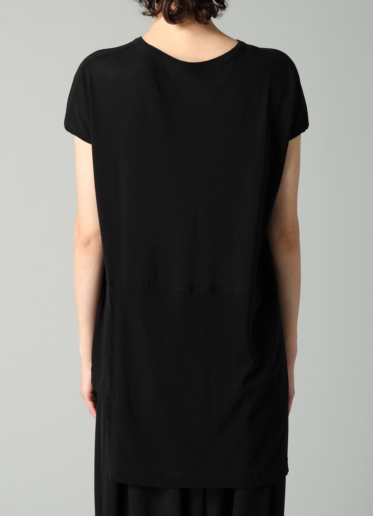 SOFT SINGLE JERSEY UNBALANCED SHORT SLV T