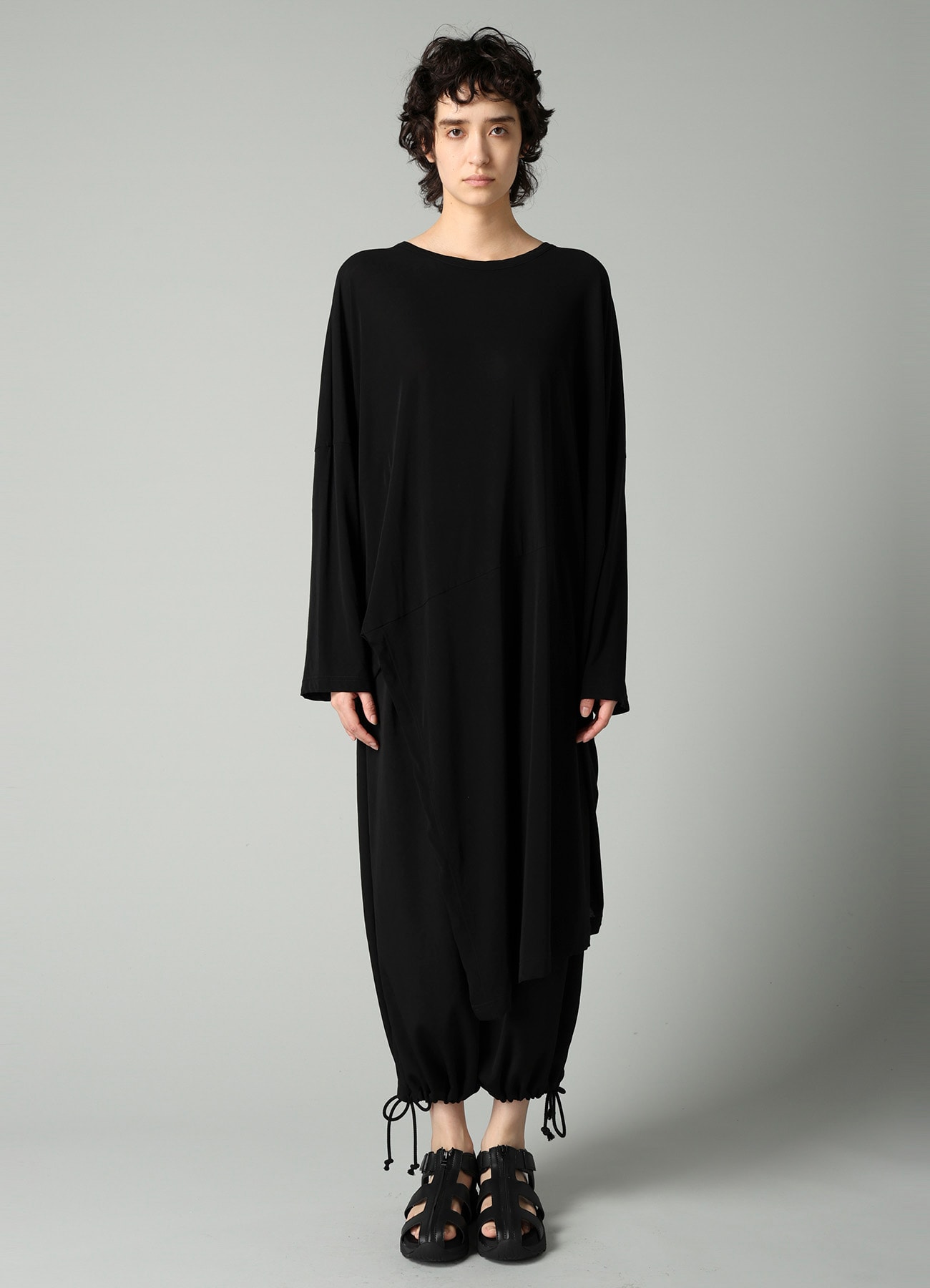 SOFT SINGLE JERSEY UNBALANCED LONG SLV T