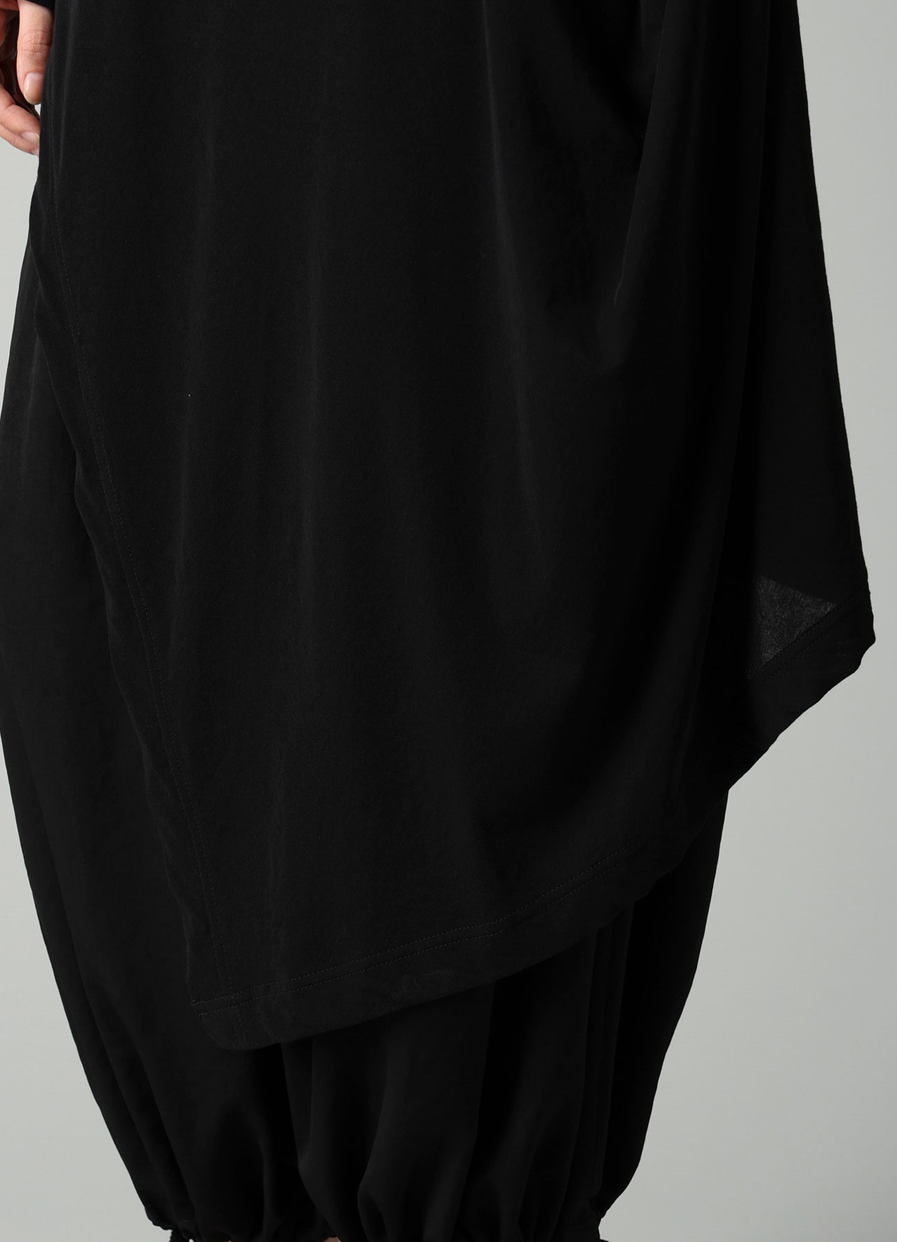 SOFT SINGLE JERSEY UNBALANCED LONG SLV T