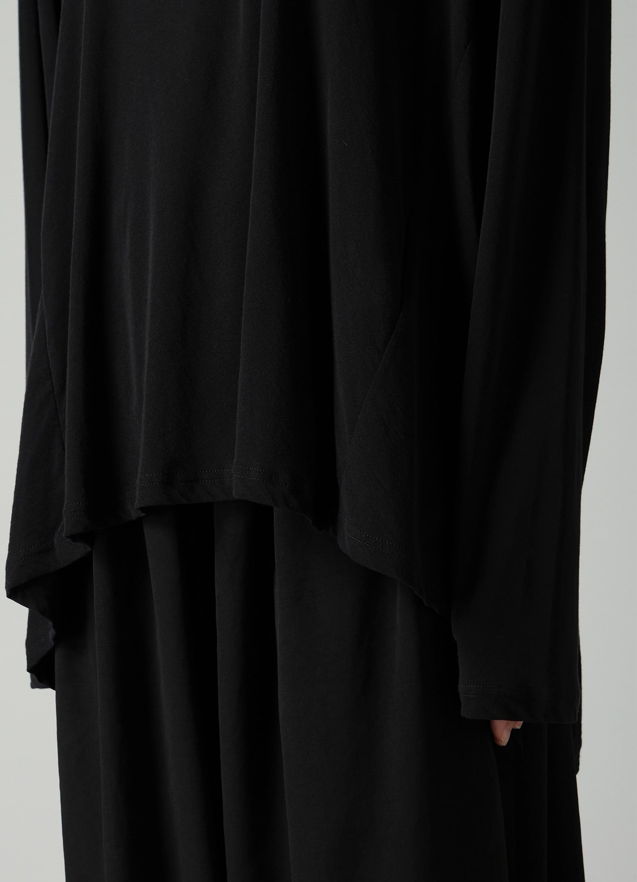 SOFT SINGLE JERSEY DRAPED GUSSET LONG SLV T