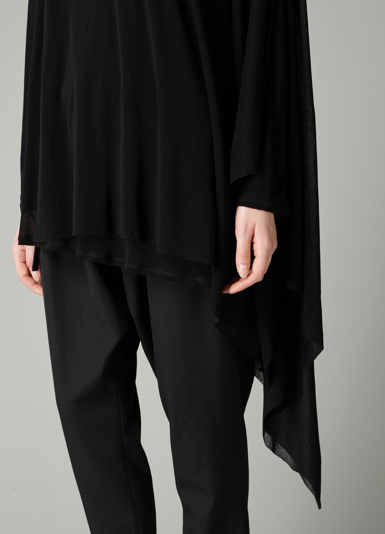 HIGH TWISTED SHEER JERSEY MULTI-WAY LONG SLV T