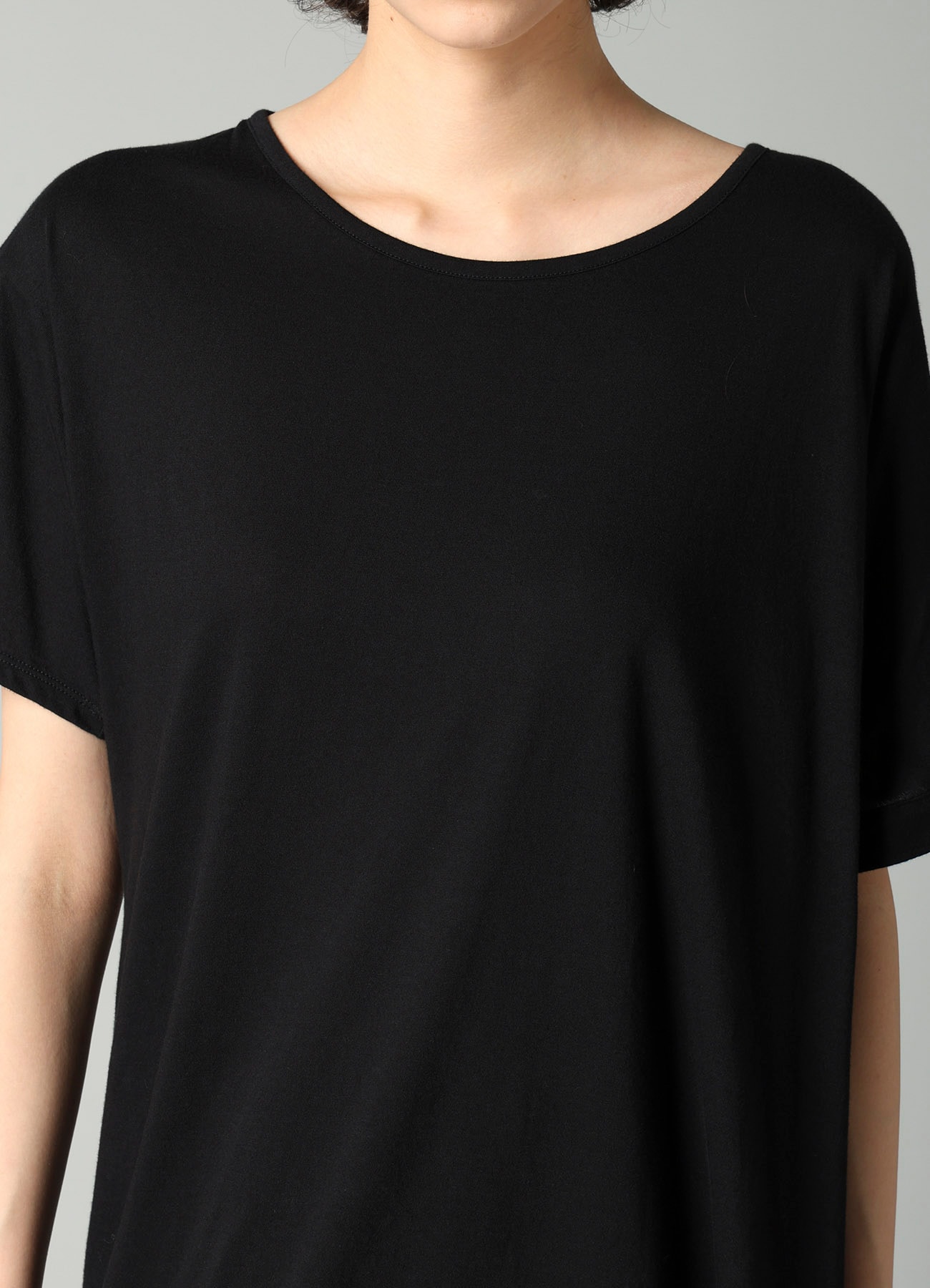SOFT SINGLE JERSEY ASYMMETRIC SHORT SLV T A