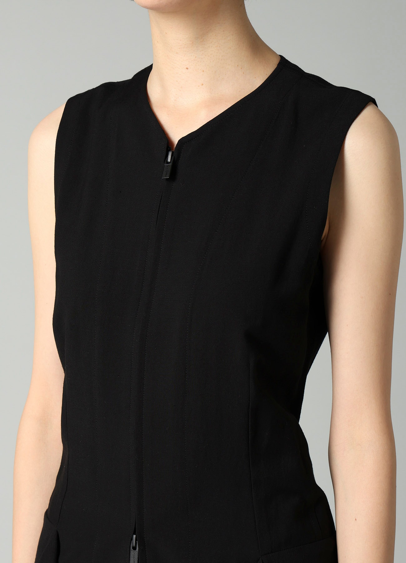 Ry/Li TROPICAL DRAPE D ZIP VEST