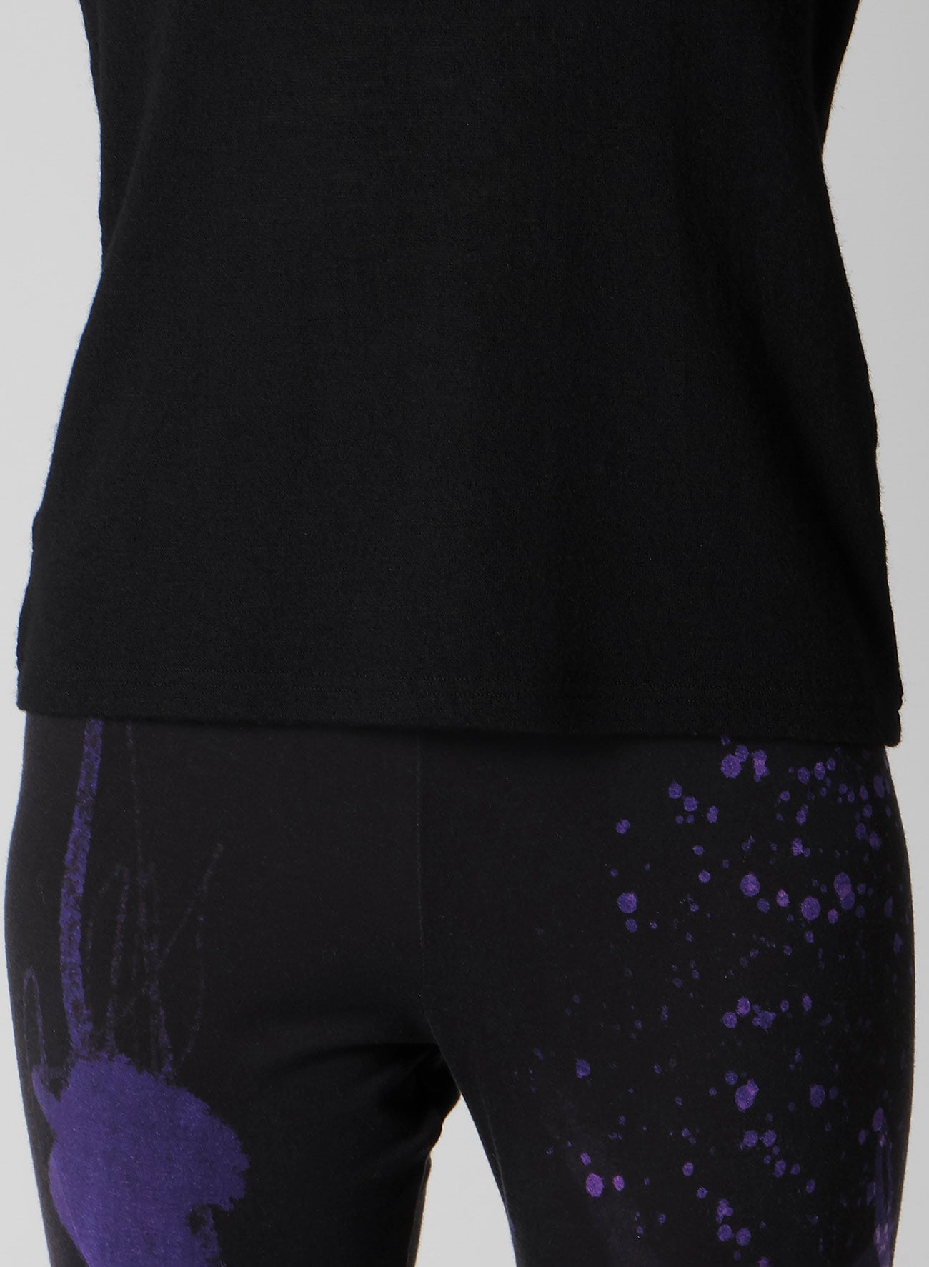 AIRY SPUN LIGHT MILLED ANGULAR NECK LONG T-SHIRT