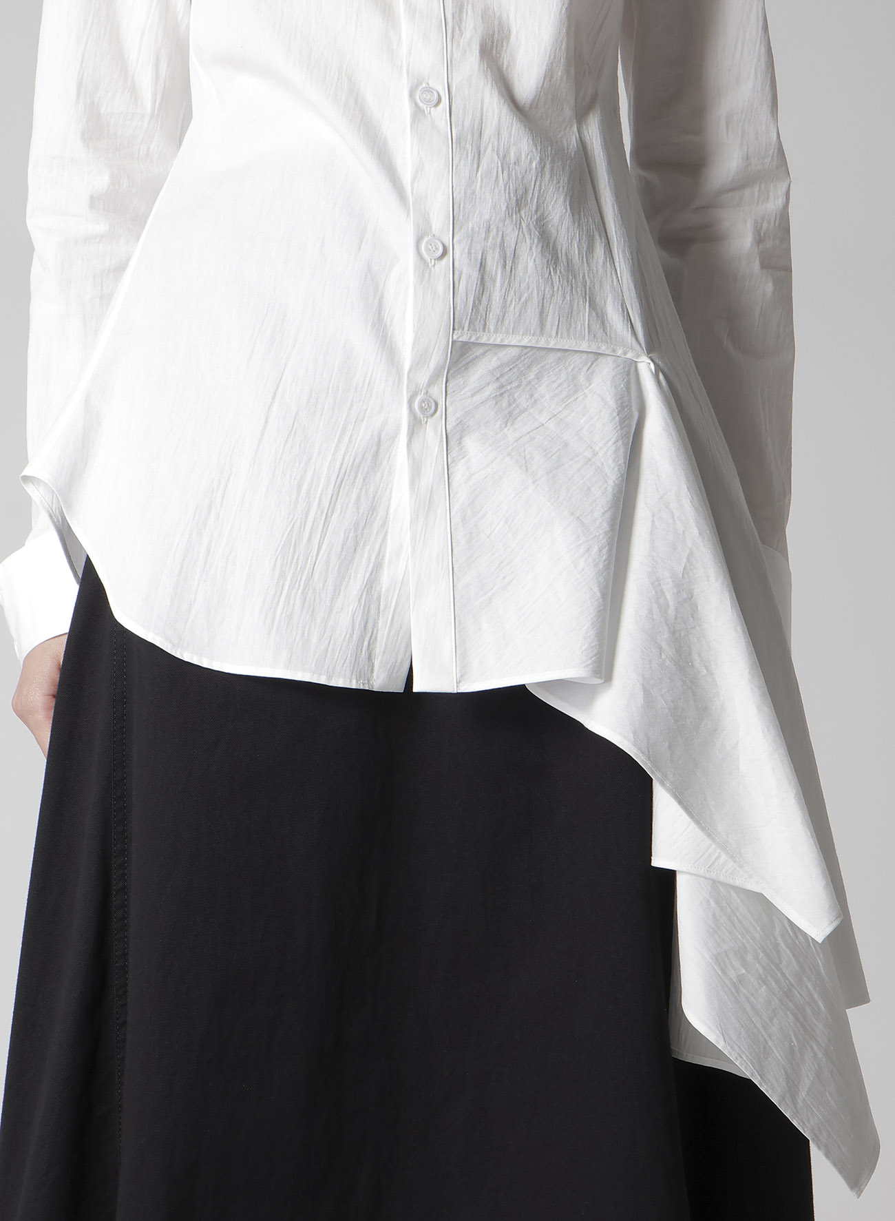 COTTON BROAD L DRAPED BLOUSE
