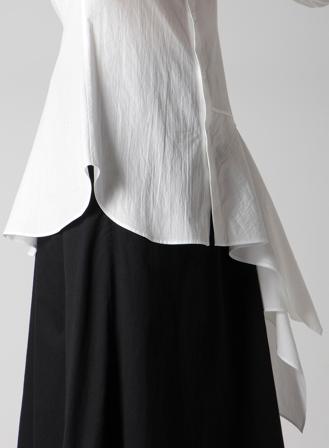 COTTON BROAD L DRAPED BLOUSE