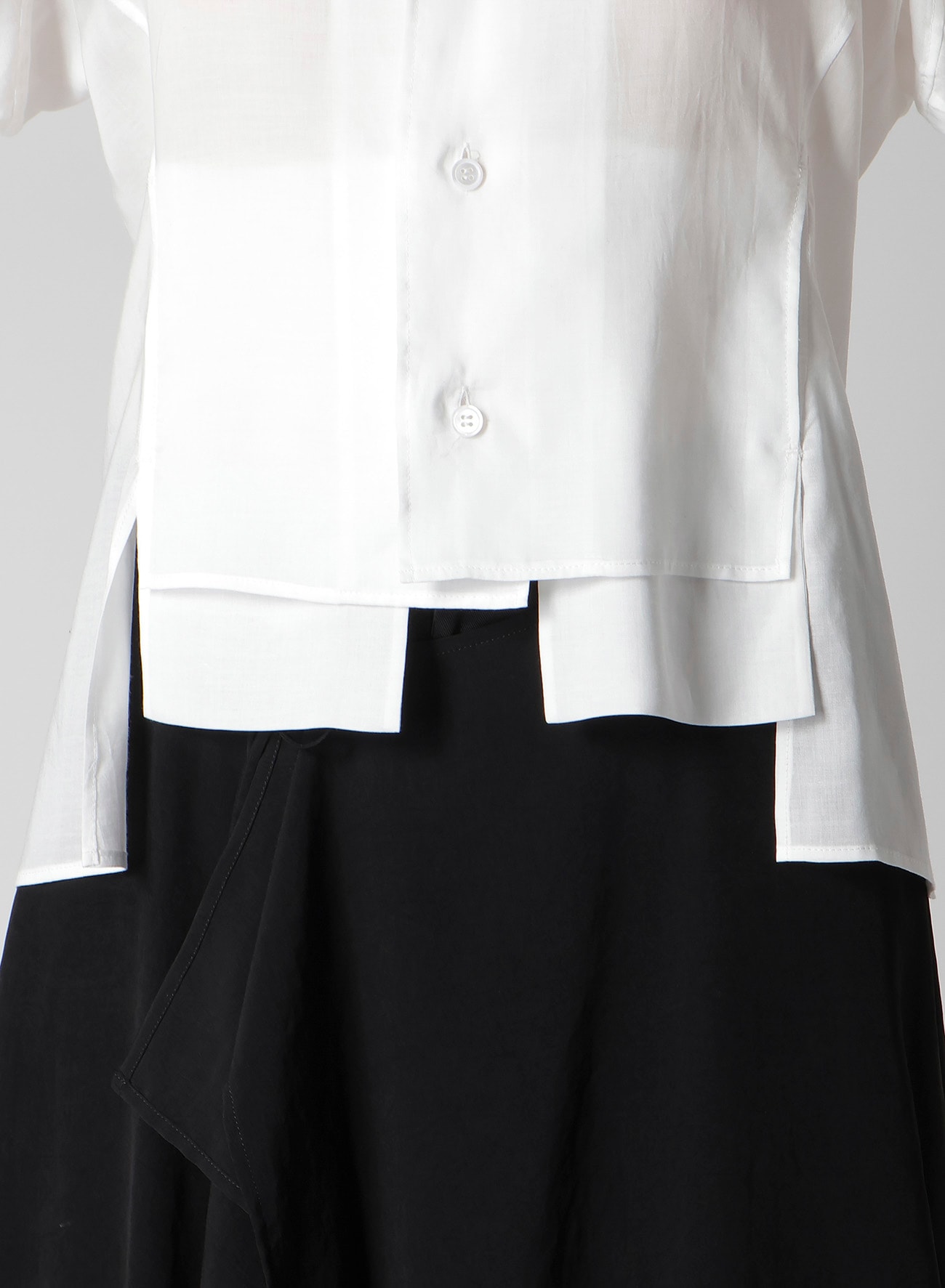 CELLULOSE LAWN PANELED SHORT BLOUSE