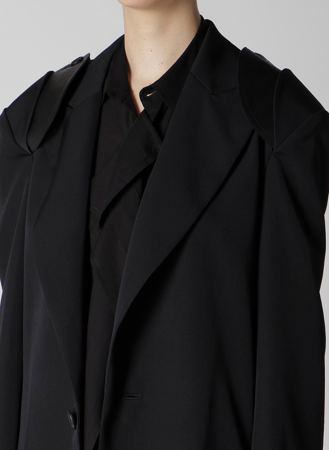 GABARDINE 2 LAYERED SHOULDER D COAT
