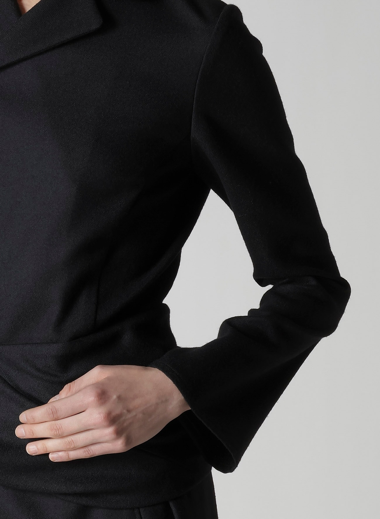 W/SAXONY  KNOT DETAIL WRAP DRESS