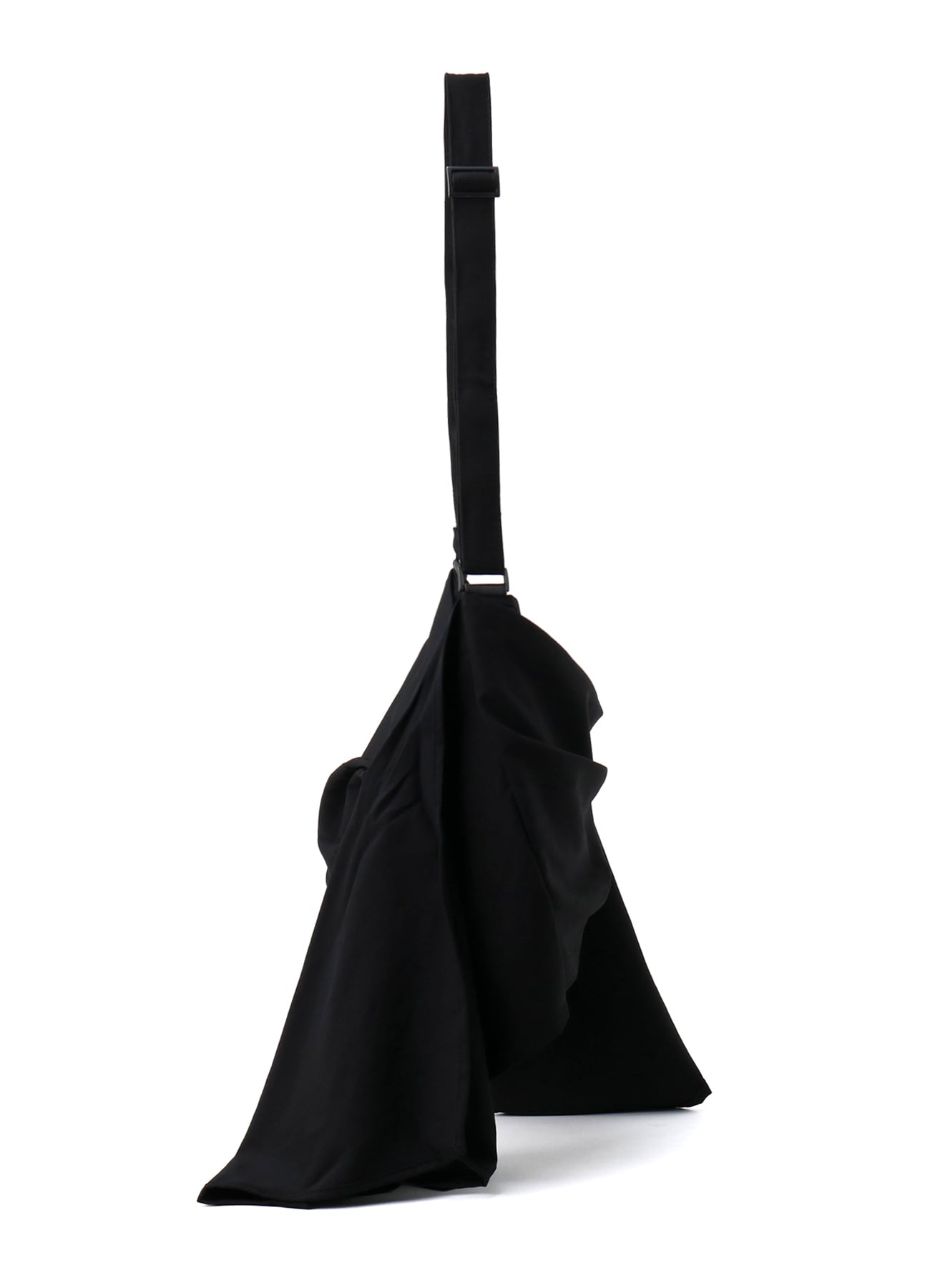 W/GABARDINE CROSS DRAPED SHOLDER BAG
