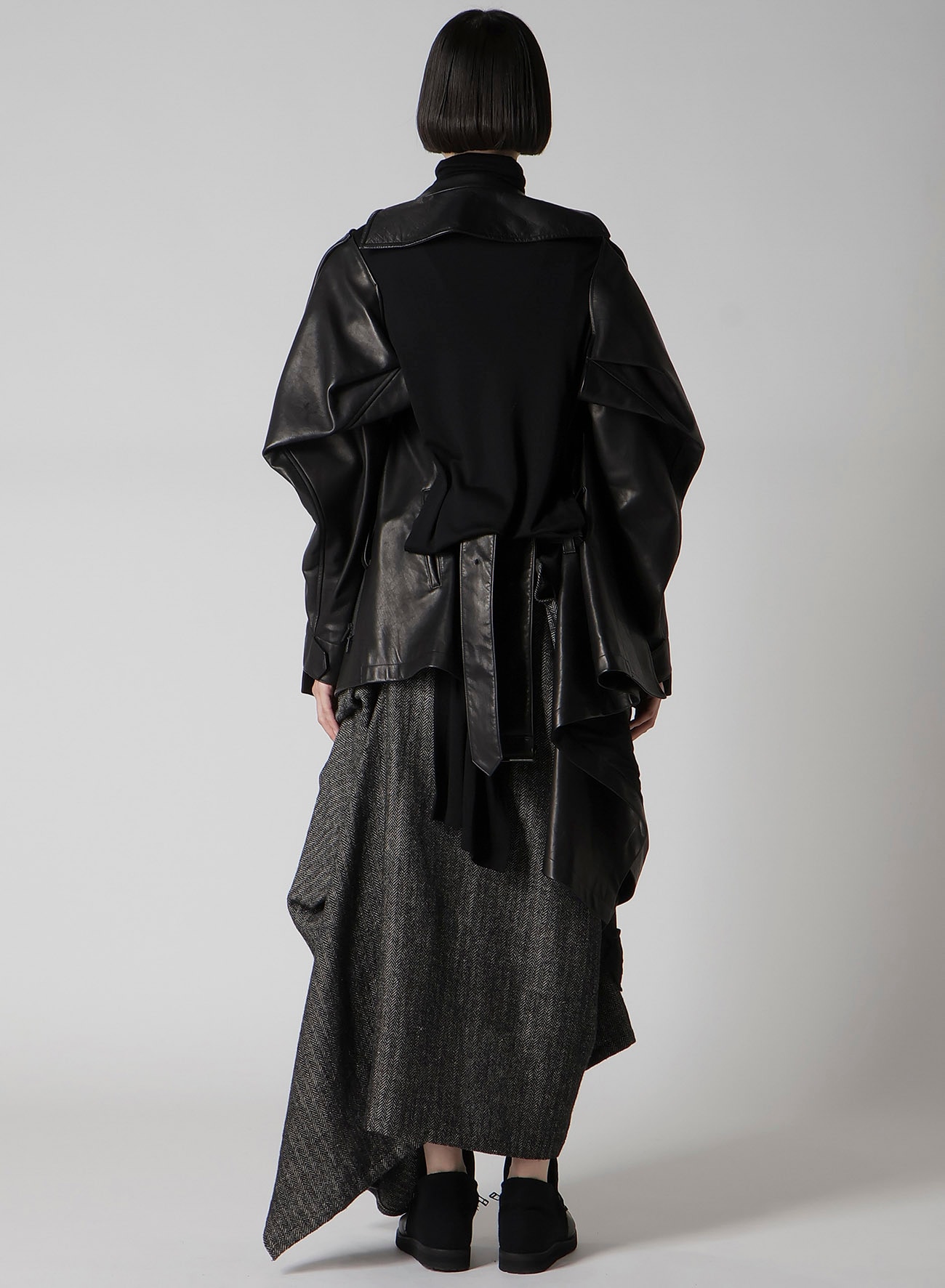 HORSE LEATHER TUCKED SLV BELTED JACKET