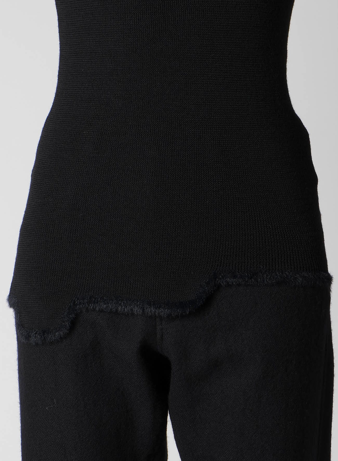 12G RIB JAGGED HEM ROUND NECK PO