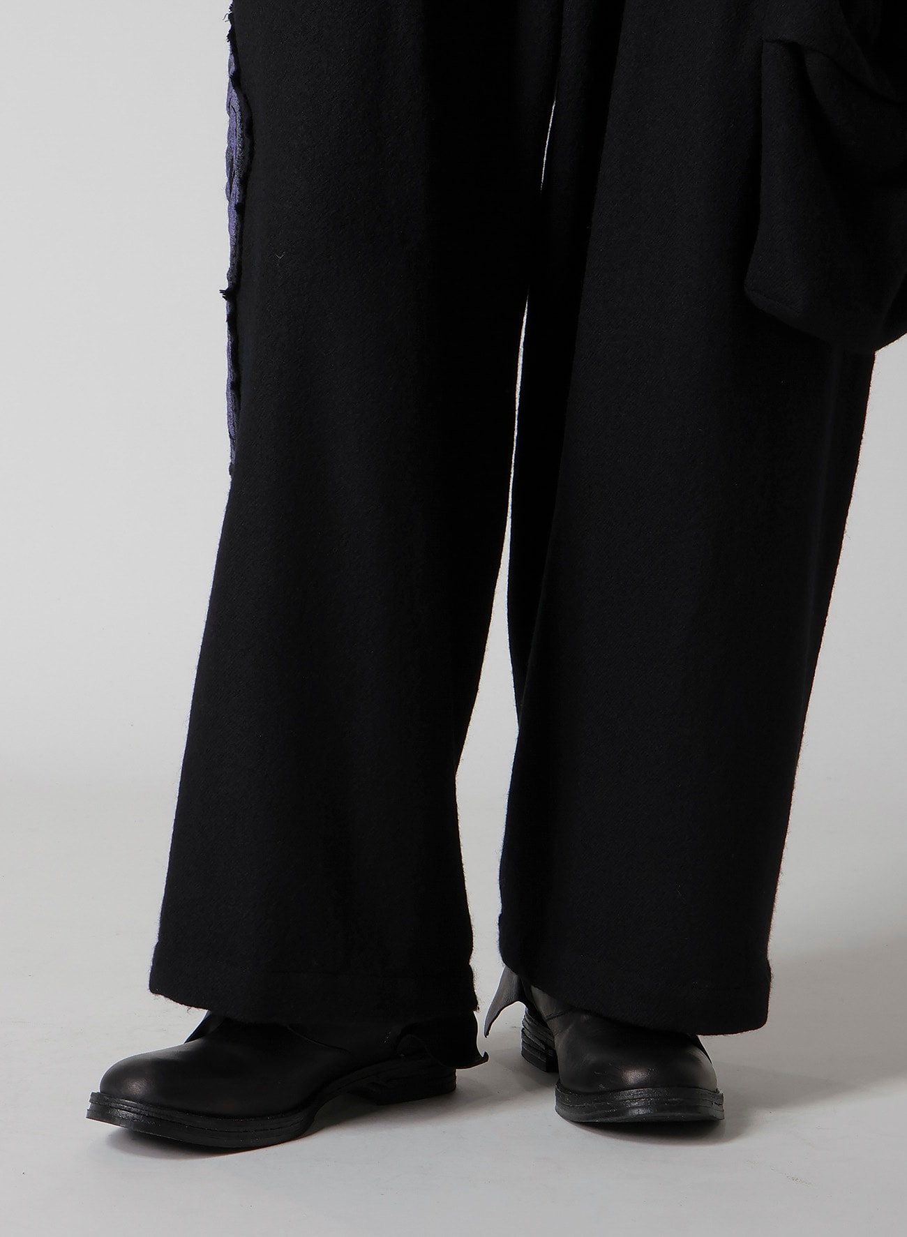 WOOL VIYELLA L OUT POCKET WIDE PANTS