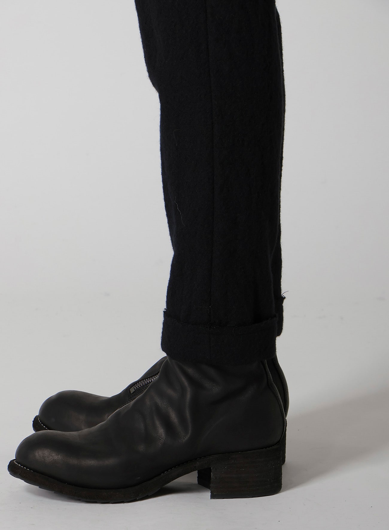 SHRINKED WOOL SERGE CUFFED HEM PANTS