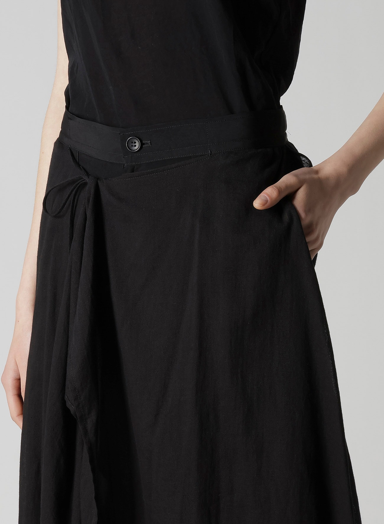 TA/PE CREPE DE CHINE 2 LAYERED FLARE PANTS