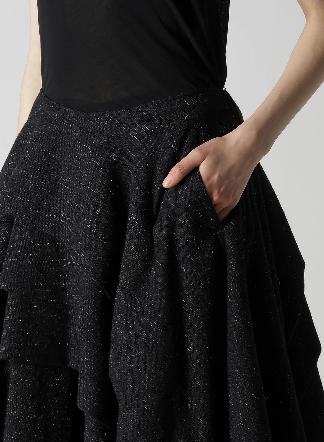 WOOLEN TWEED R DRAPED TUCK ST SKIRT