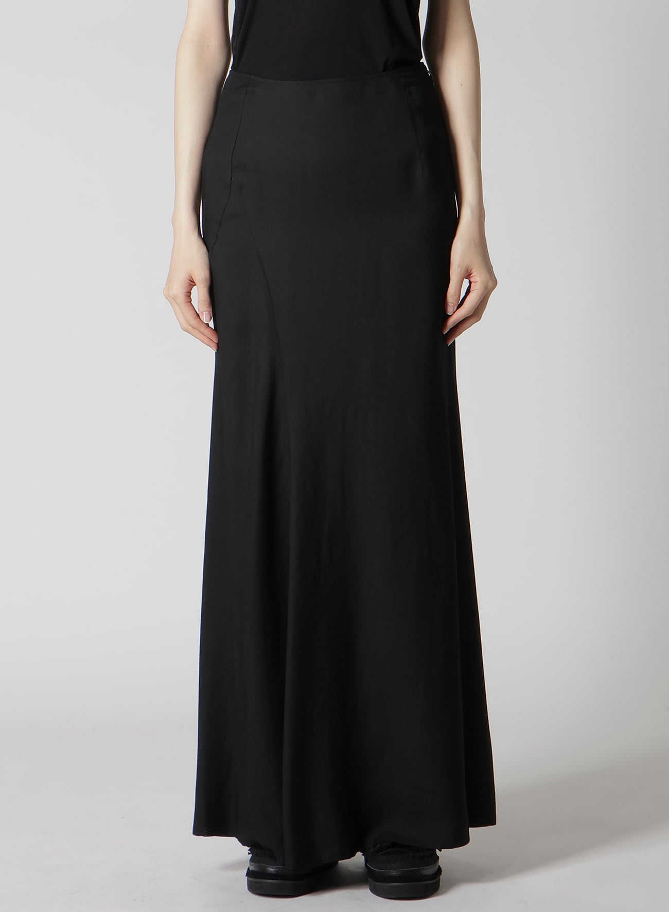 VISCOSE TWILL DIAGONAL CUTTING LONG SKIRT