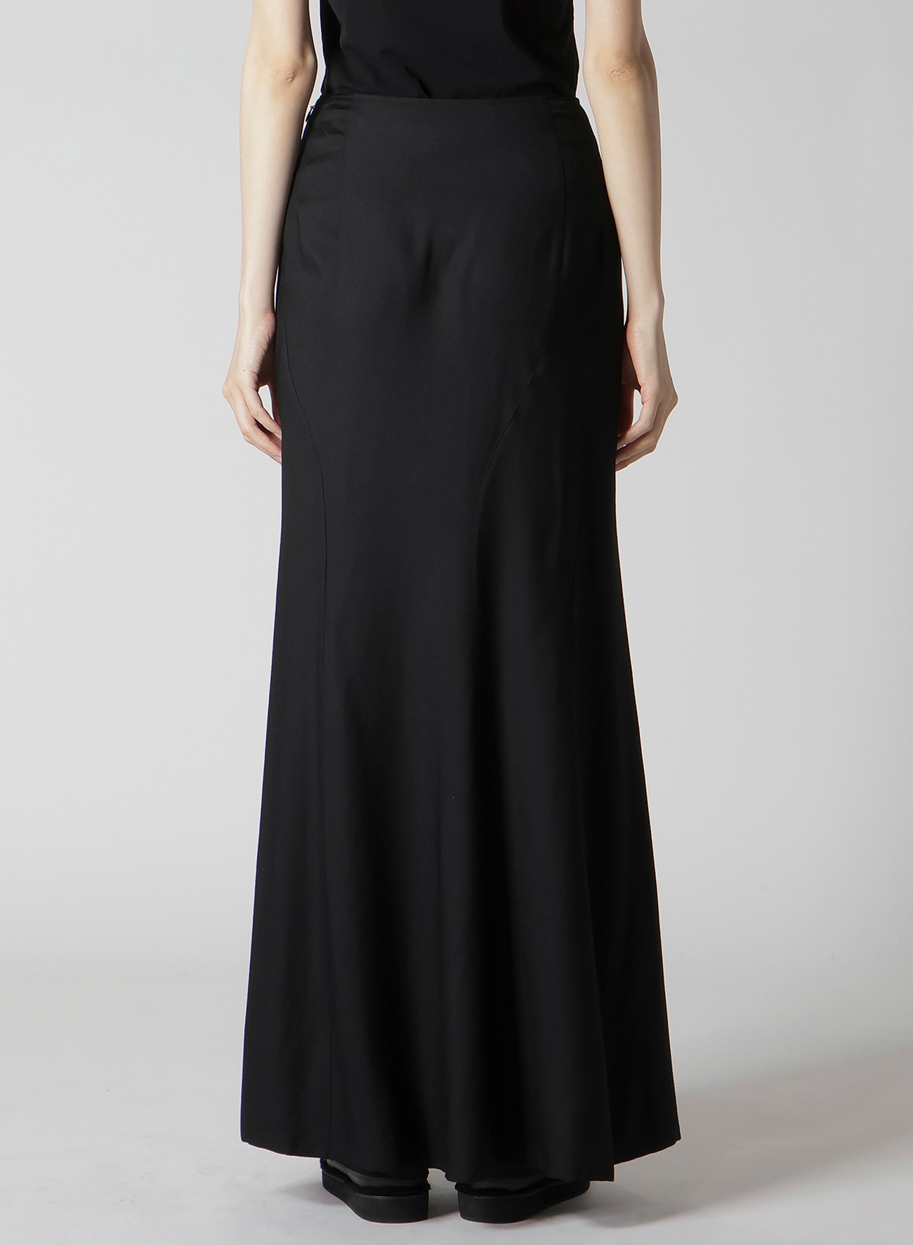 VISCOSE TWILL DIAGONAL CUTTING LONG SKIRT