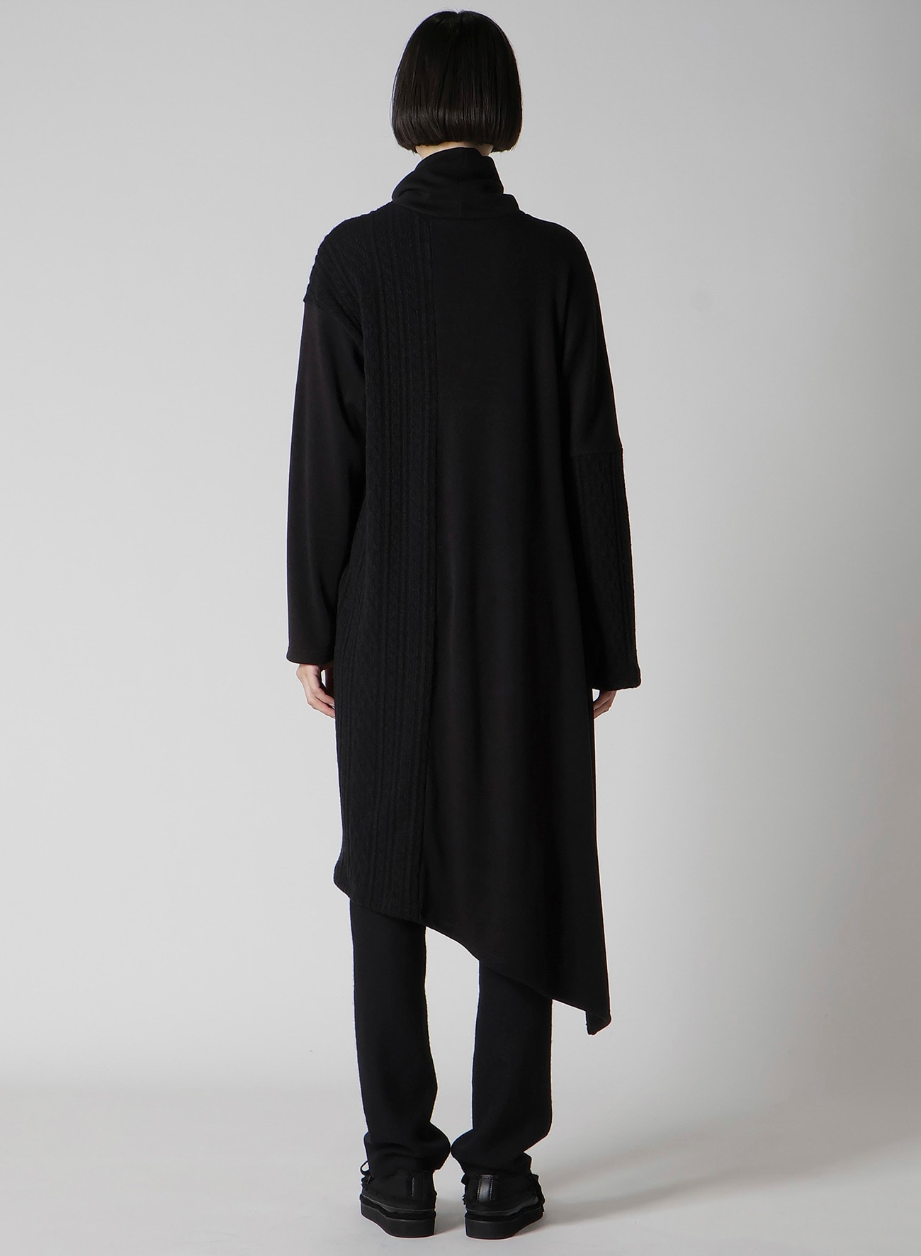 INTERLOCK PANELED HIGH NECK PO