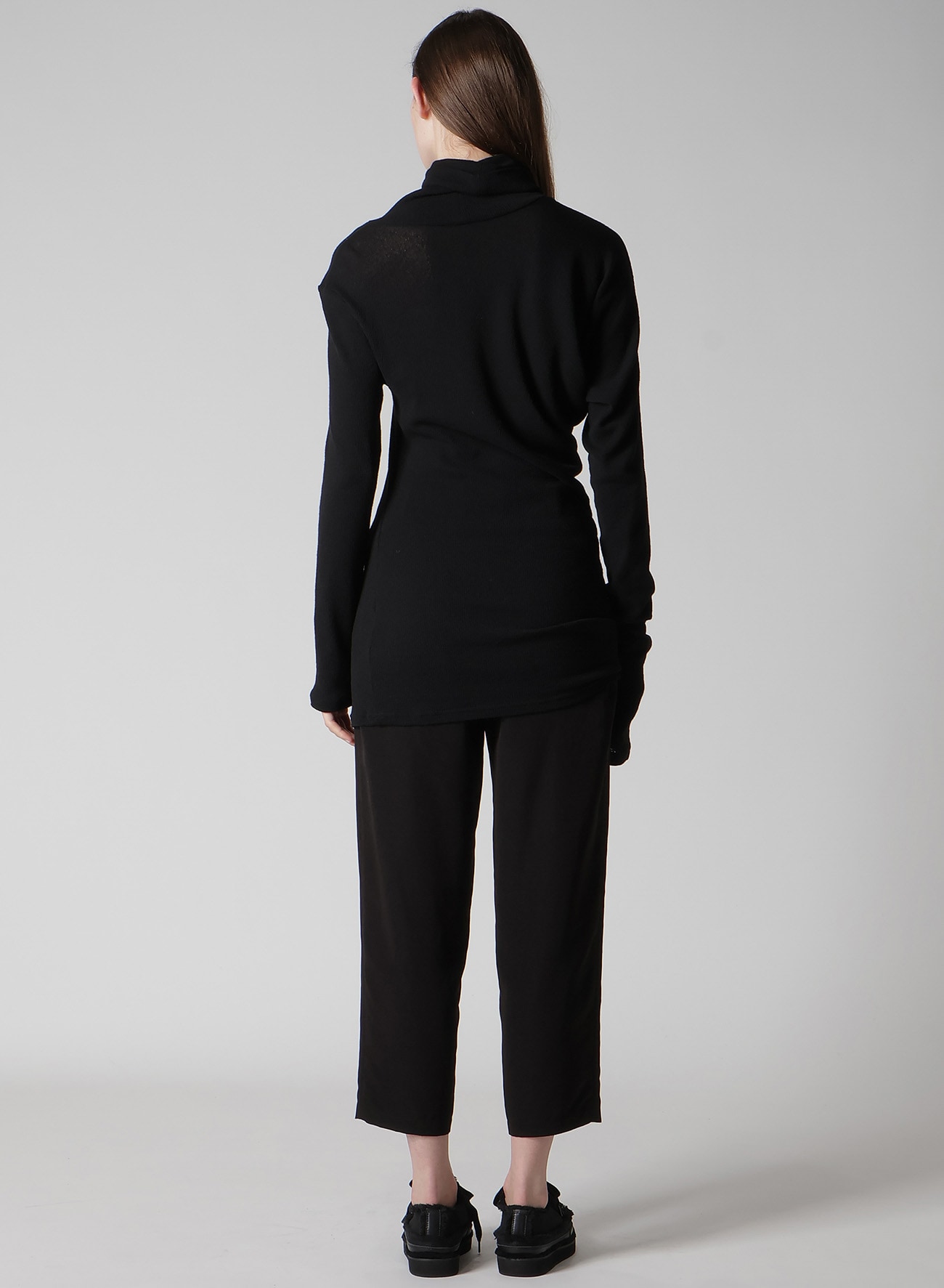 HIGH TWISTED LINKS DRAPED TURTLE NECK PO(S Black): Yohji