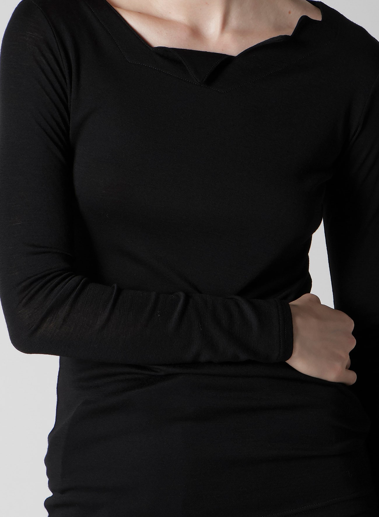 WOOL CHIFFON ZIG-ZAG NECK LINE LONG SLV T