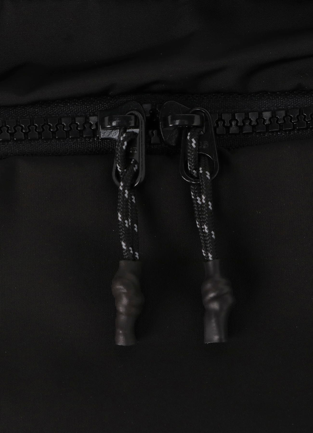 【9/10 10:00 release】TECH SATEEN SUMMIT DUFFLE SMALL