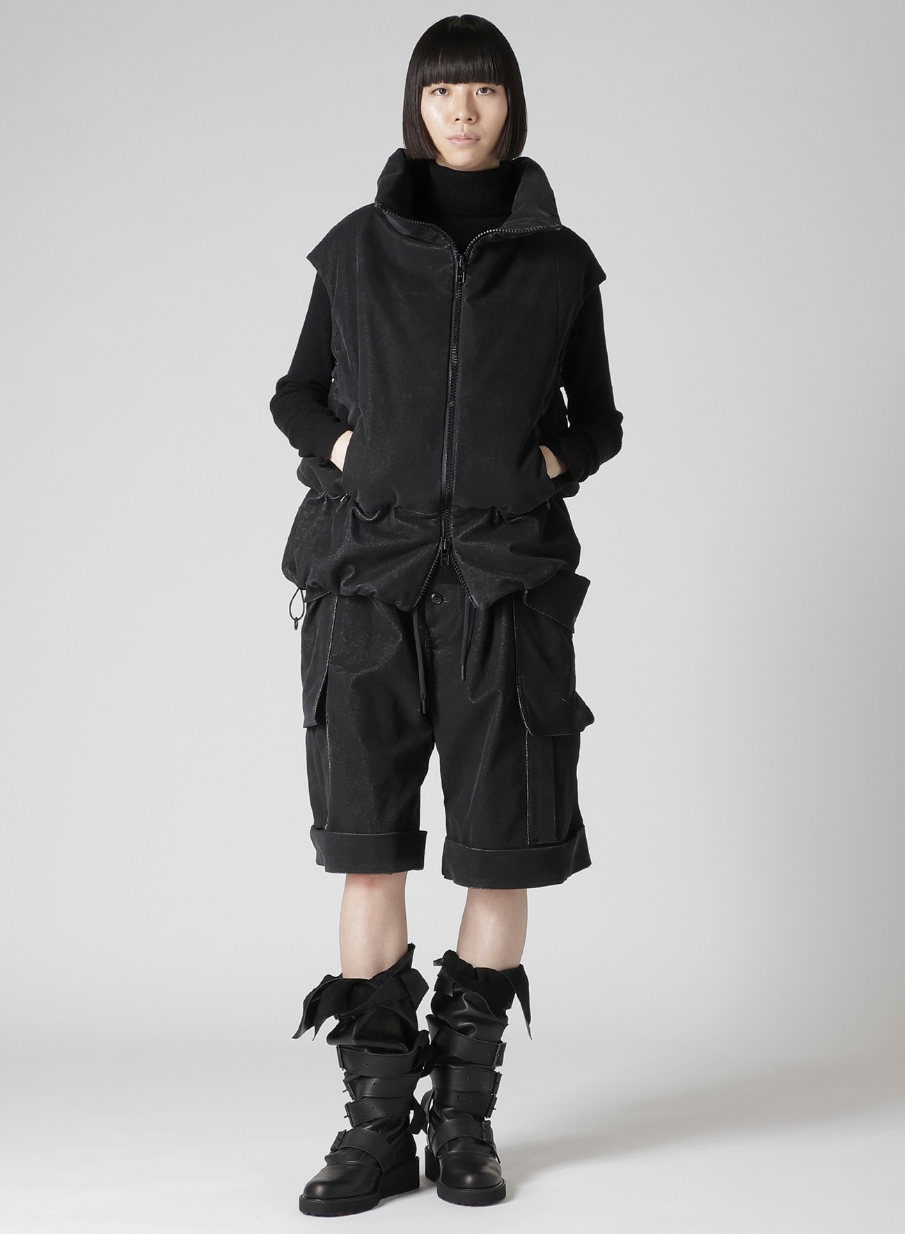 STRETCHED VELVET PADDED VEST