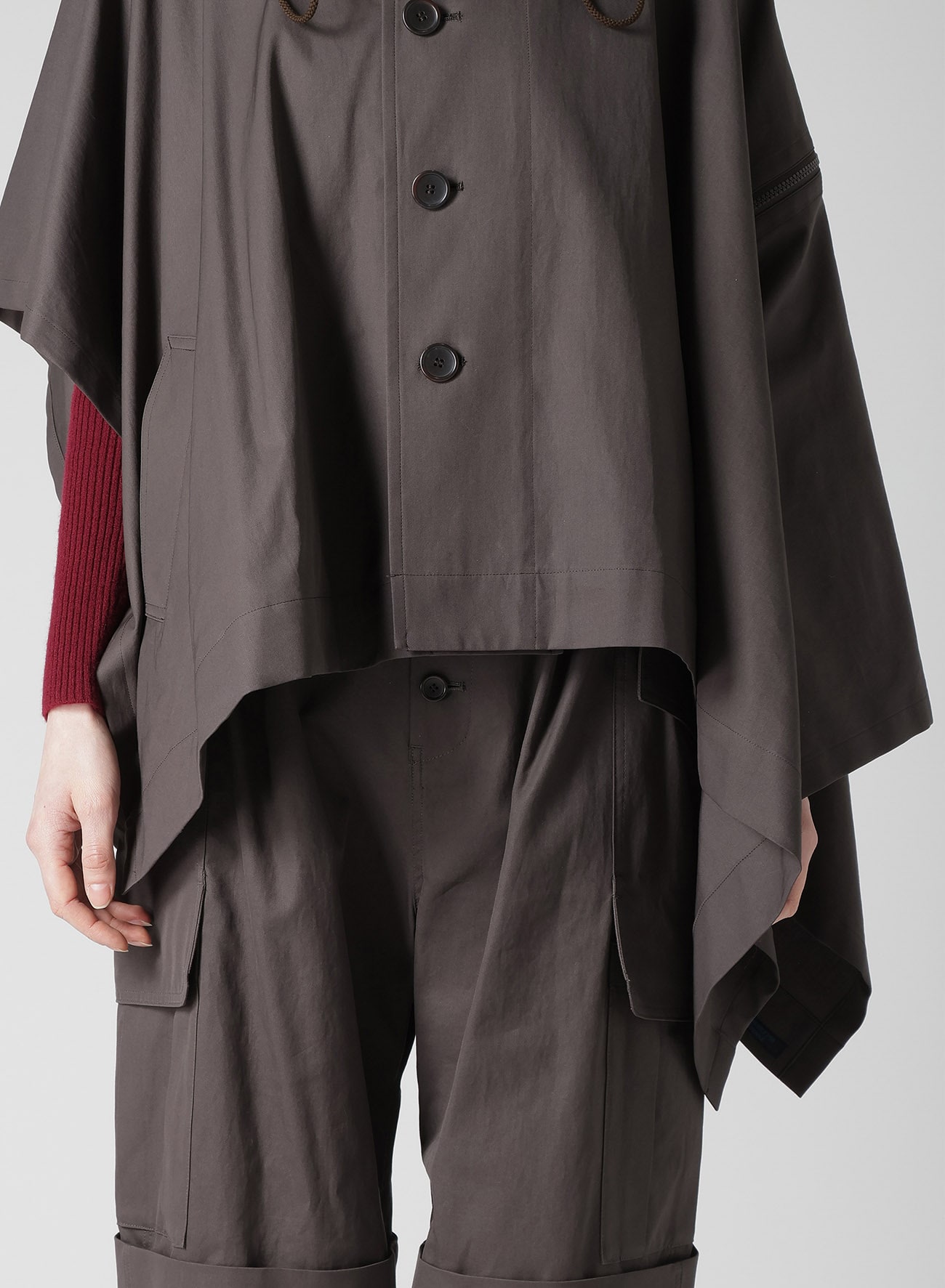 HIGH-TWISTED GABARDINE HODDED CAPE COAT