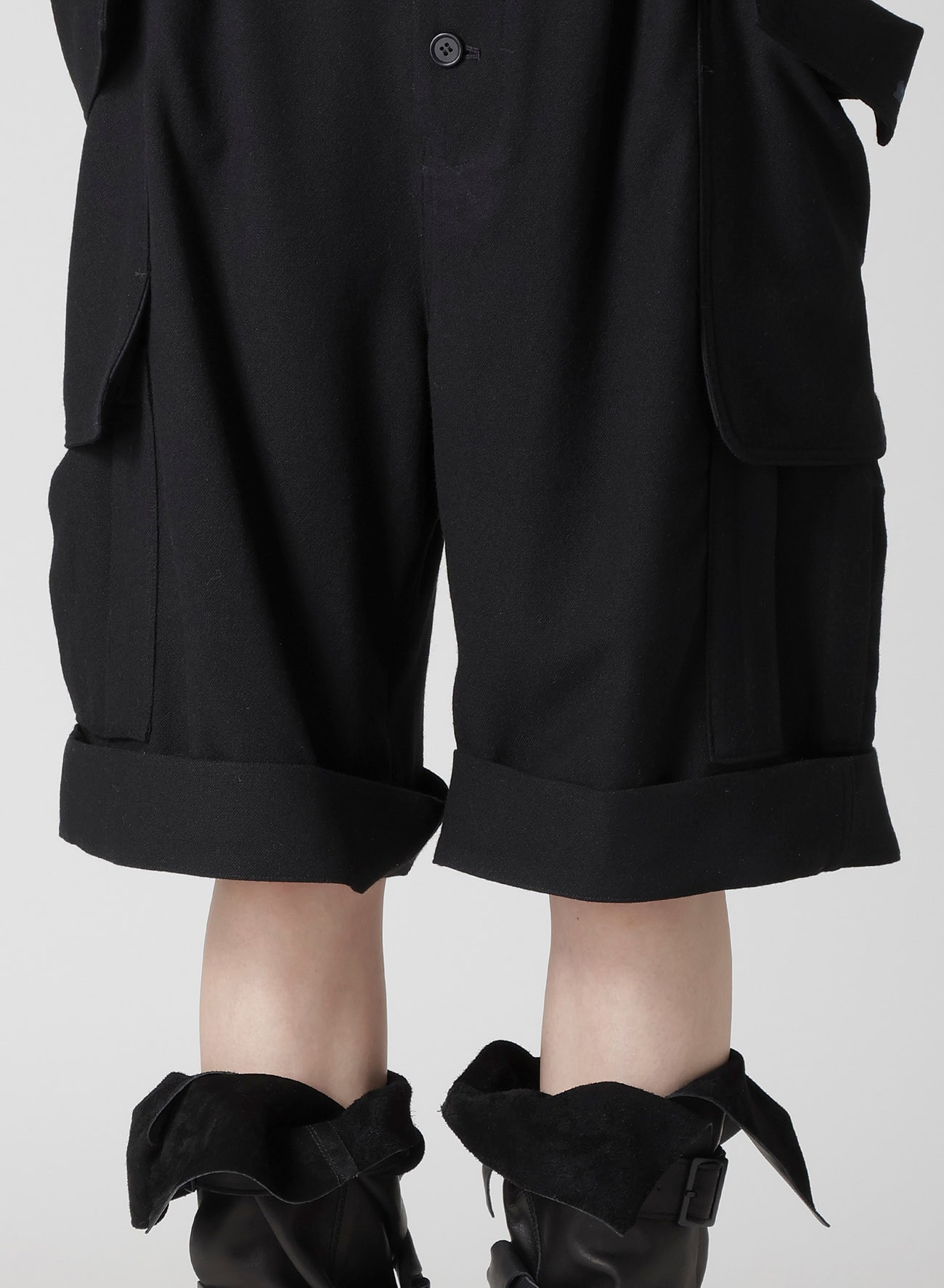 FLANNEL SHORT CARGO PANTS
