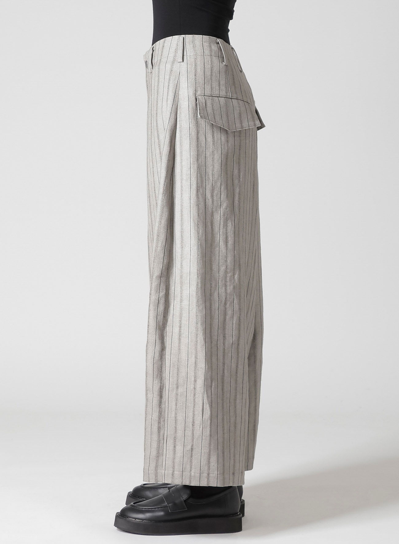 C/Li STRIPE BACKSIDE FLARED WIDE PANTS