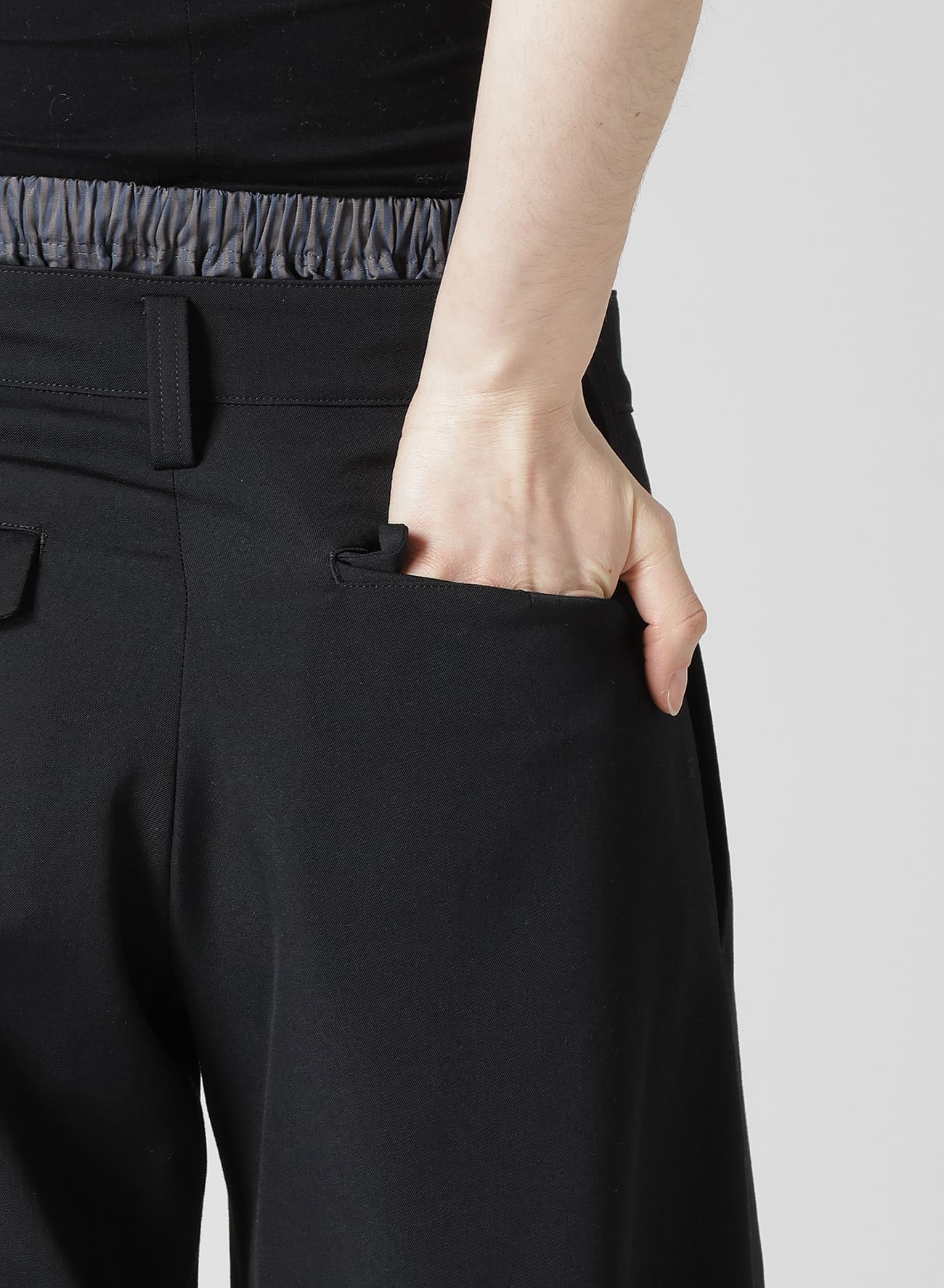 GABARDINE LAYERED-LIKE WIDE PANTS